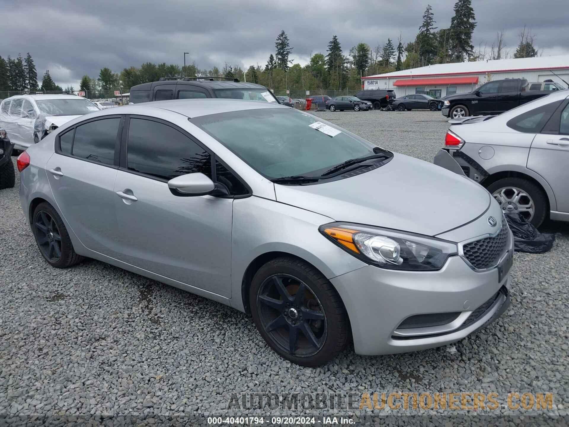 KNAFK4A65G5508568 KIA FORTE 2016