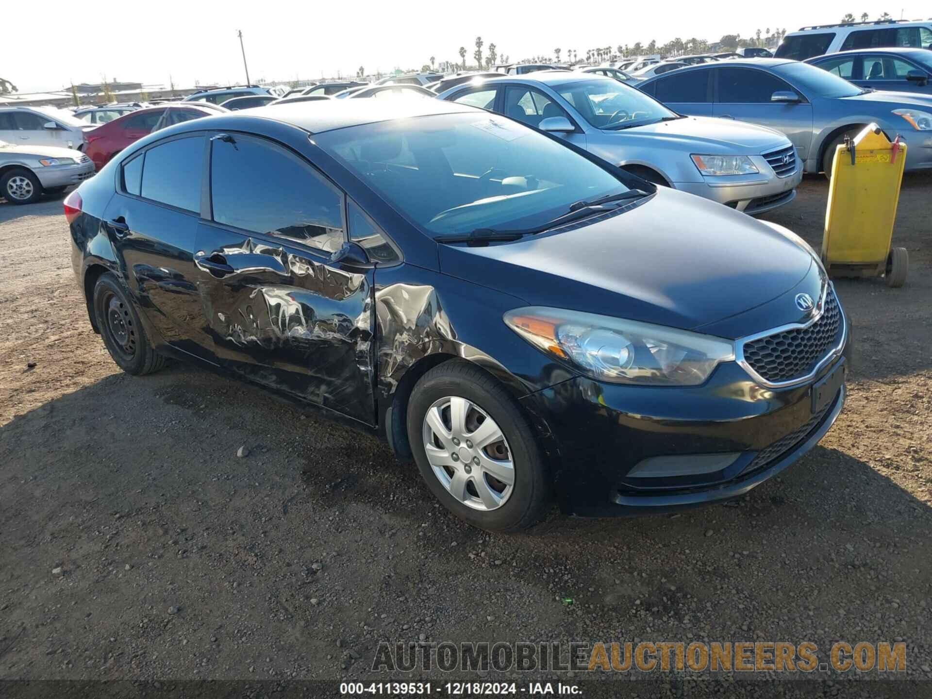 KNAFK4A65G5510143 KIA FORTE 2016