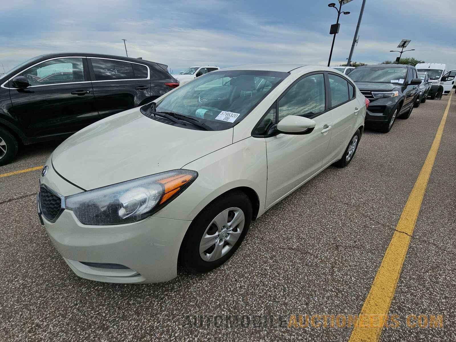 KNAFK4A66F5258949 Kia Forte LX 2015