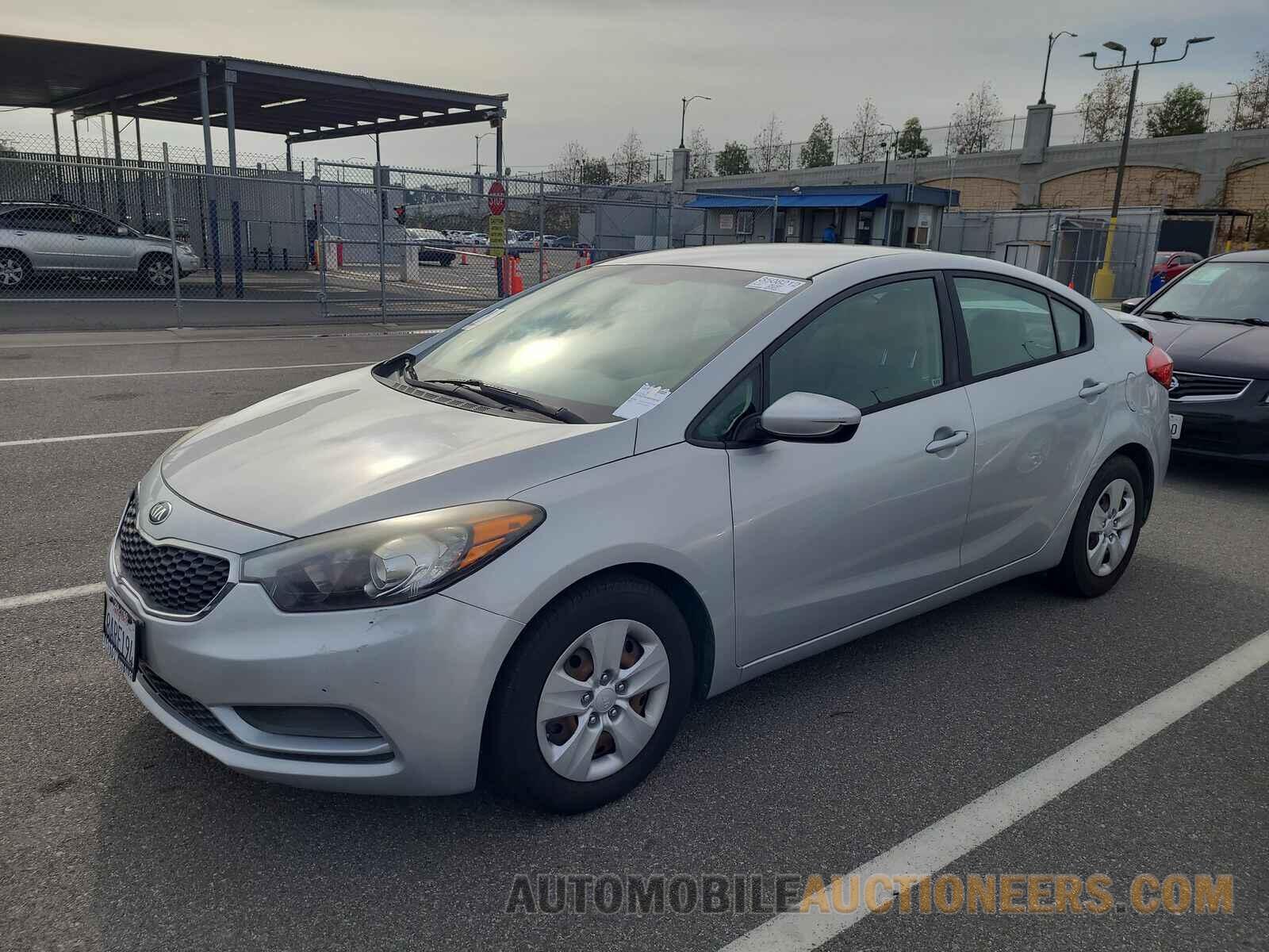 KNAFK4A66F5386799 Kia Forte LX 2015