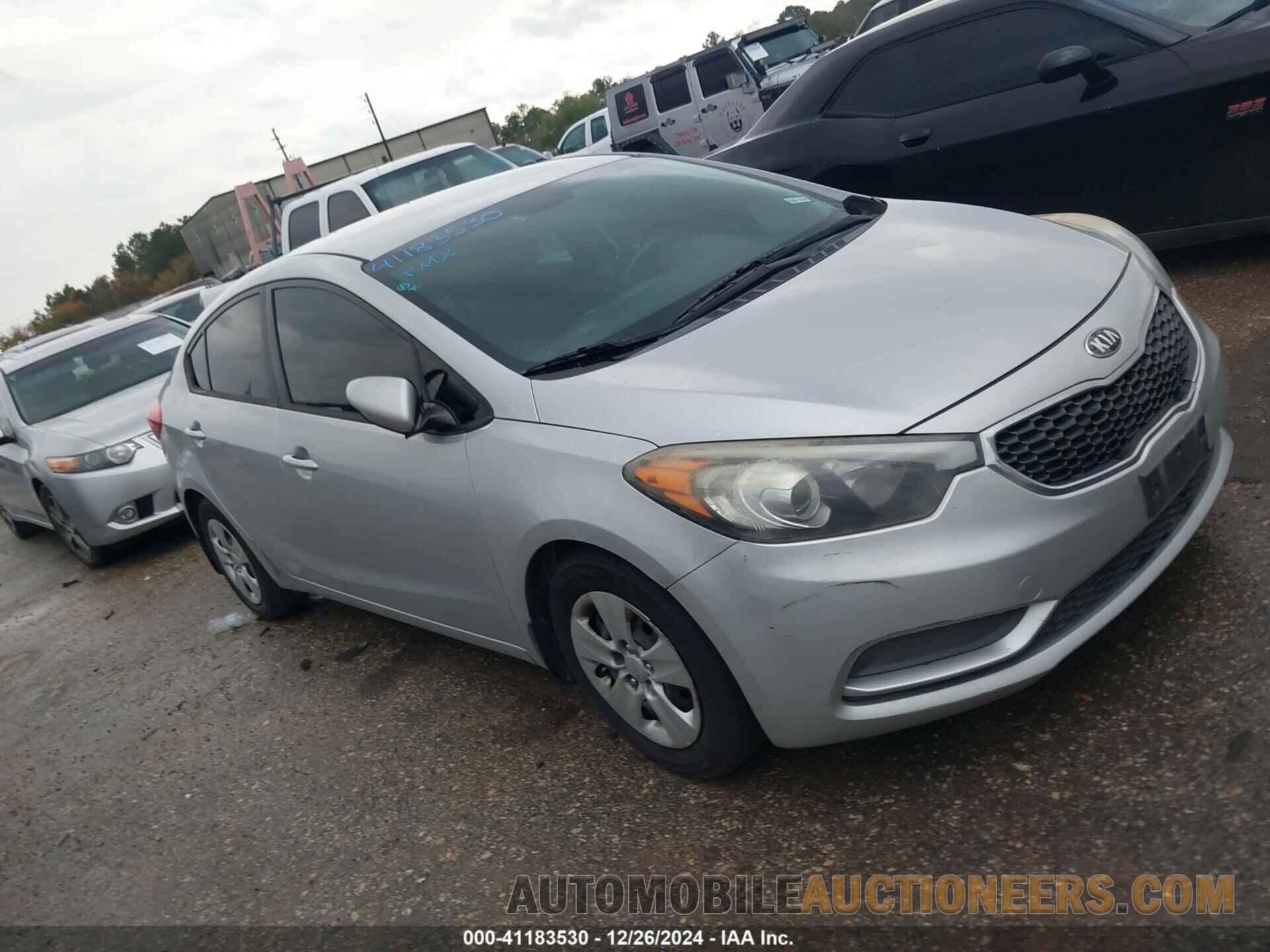 KNAFK4A66G5511527 KIA FORTE 2016