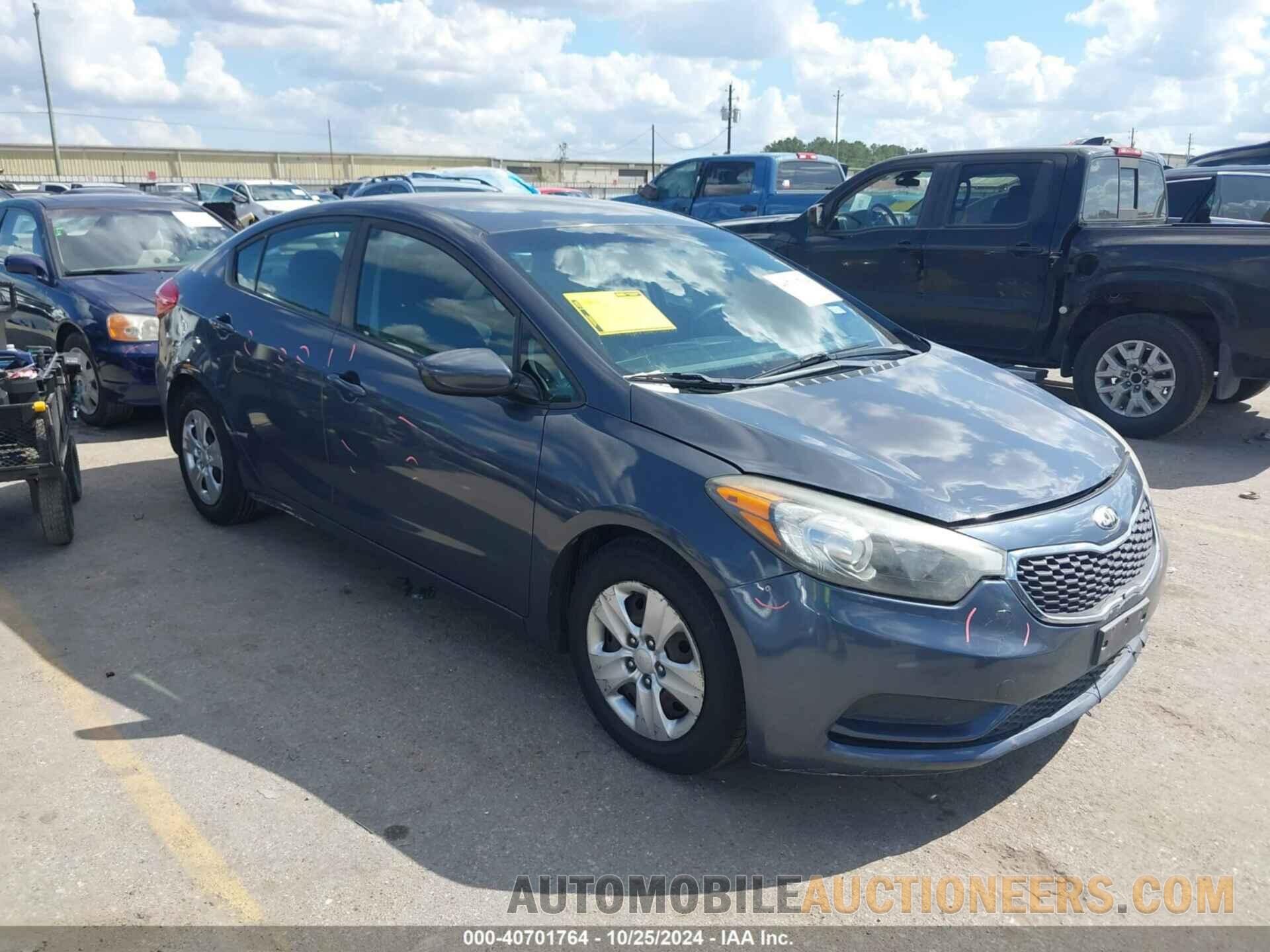 KNAFK4A66G5606766 KIA FORTE 2016