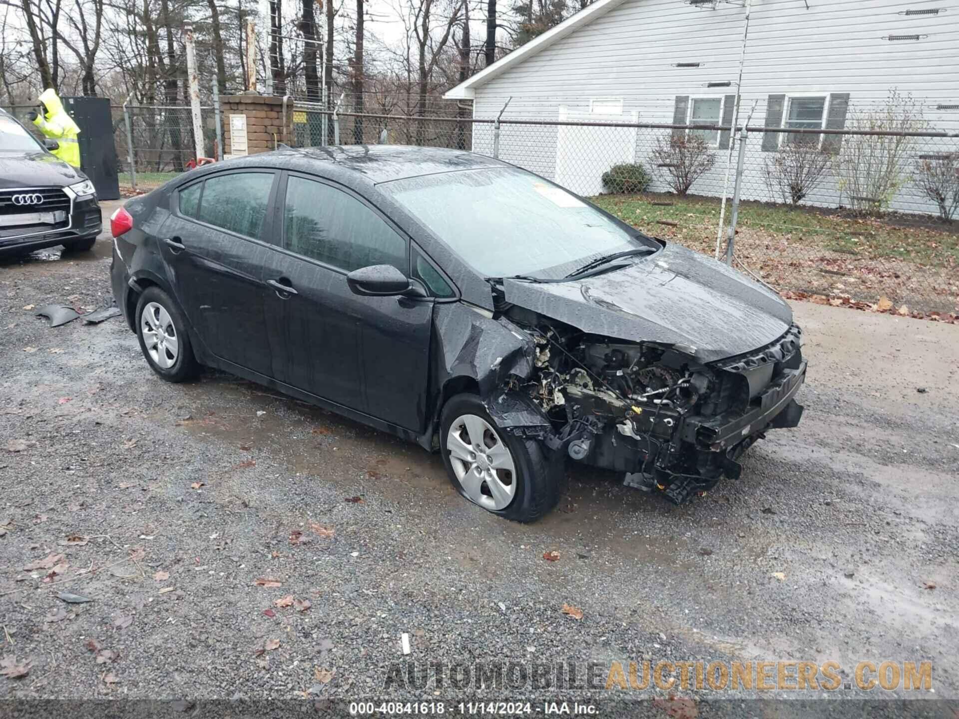 KNAFK4A67G5567587 KIA FORTE 2016