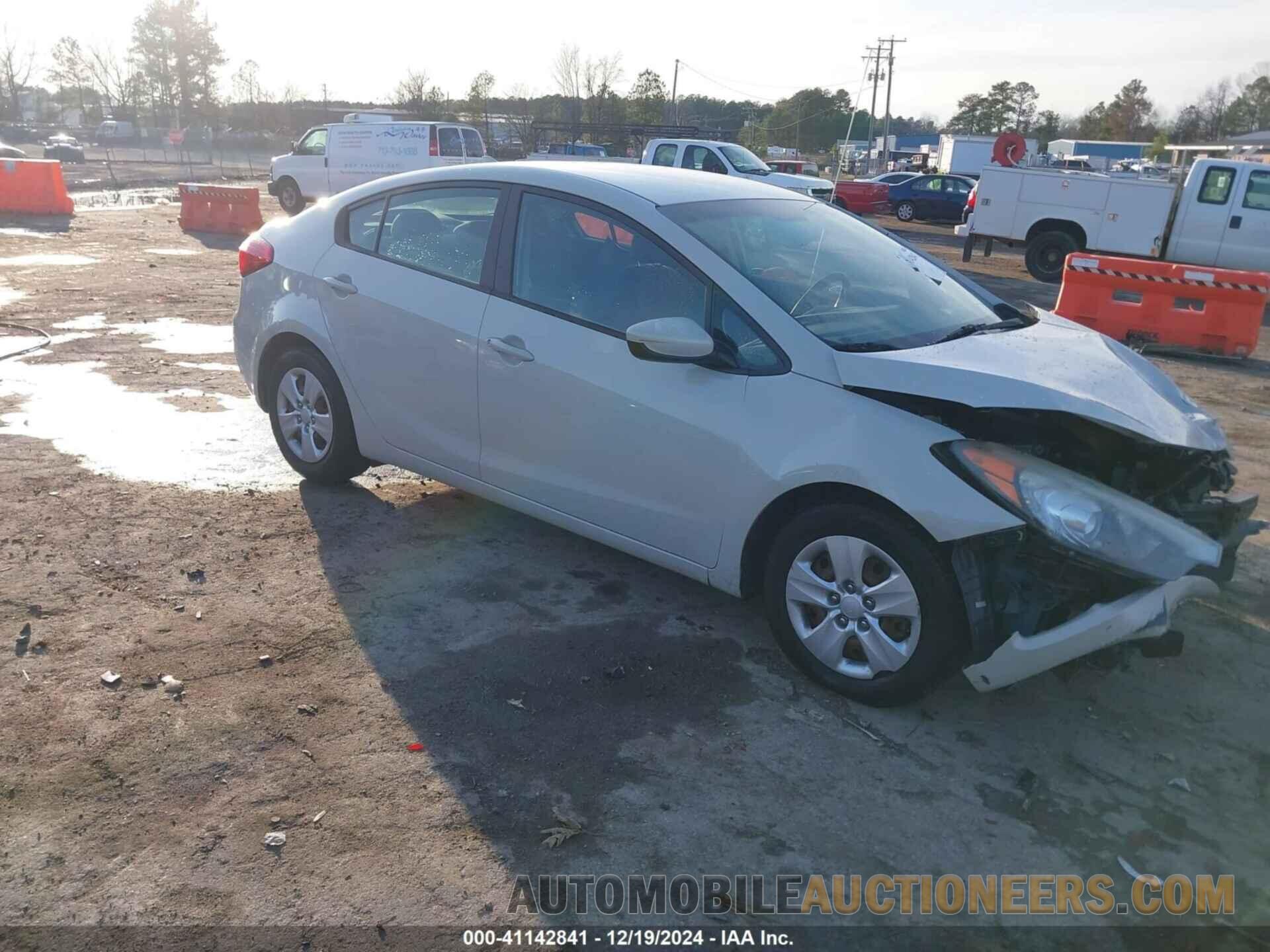 KNAFK4A68F5388196 KIA FORTE 2015