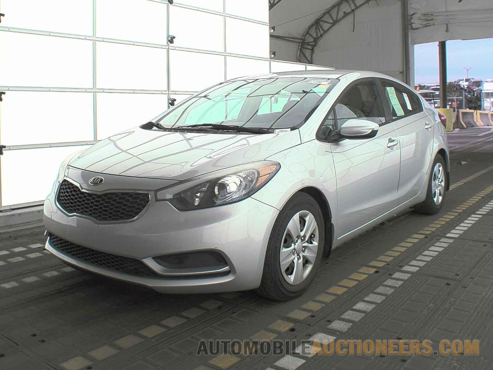 KNAFK4A68G5576119 Kia Forte LX 2016