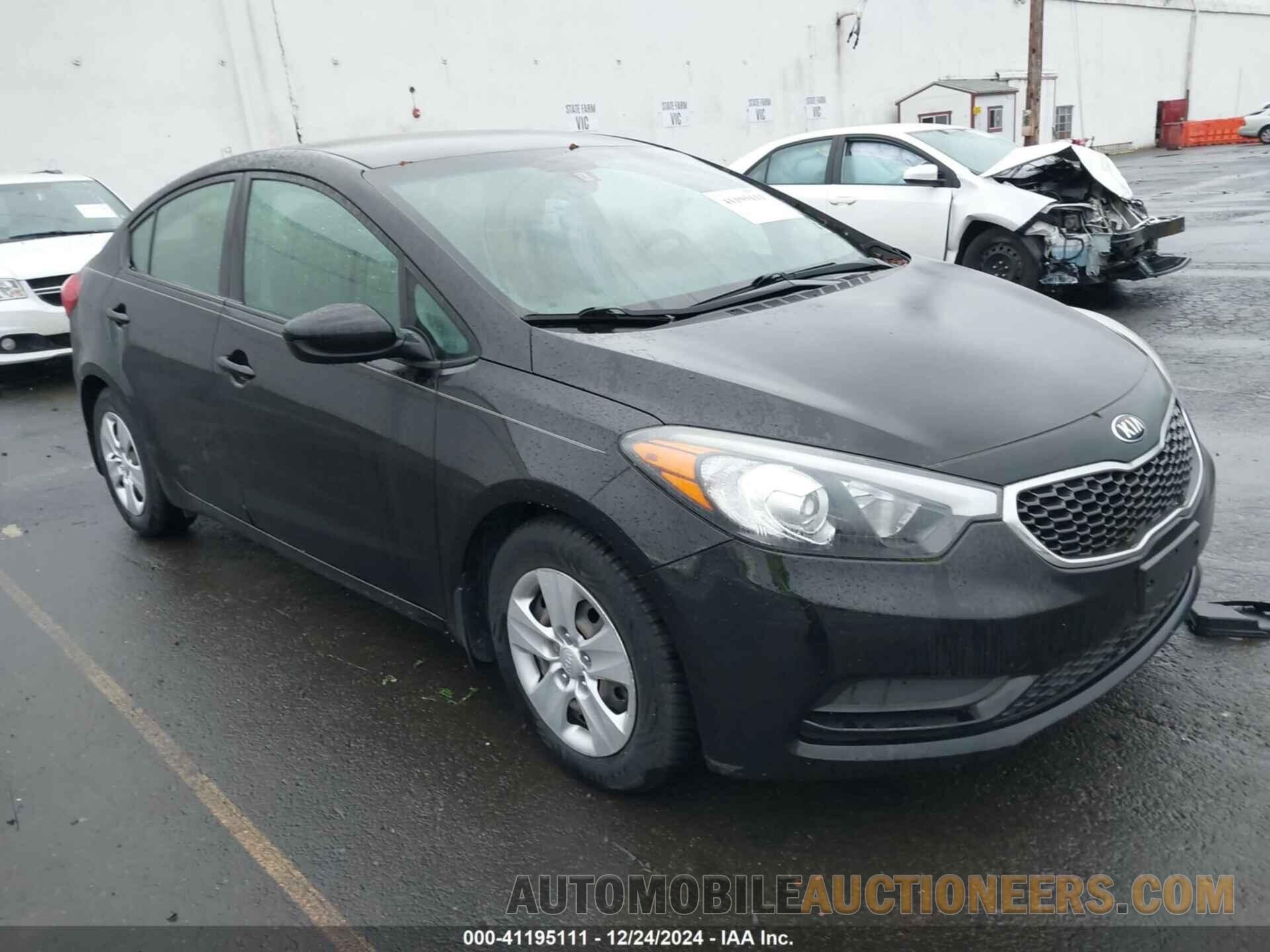 KNAFK4A6XG5602719 KIA FORTE 2016