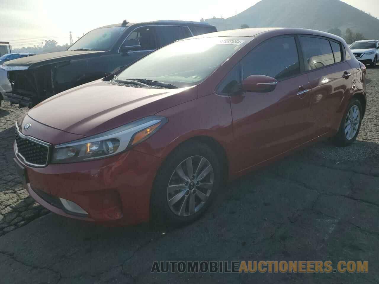 KNAFK5A81H5679813 KIA FORTE 2017