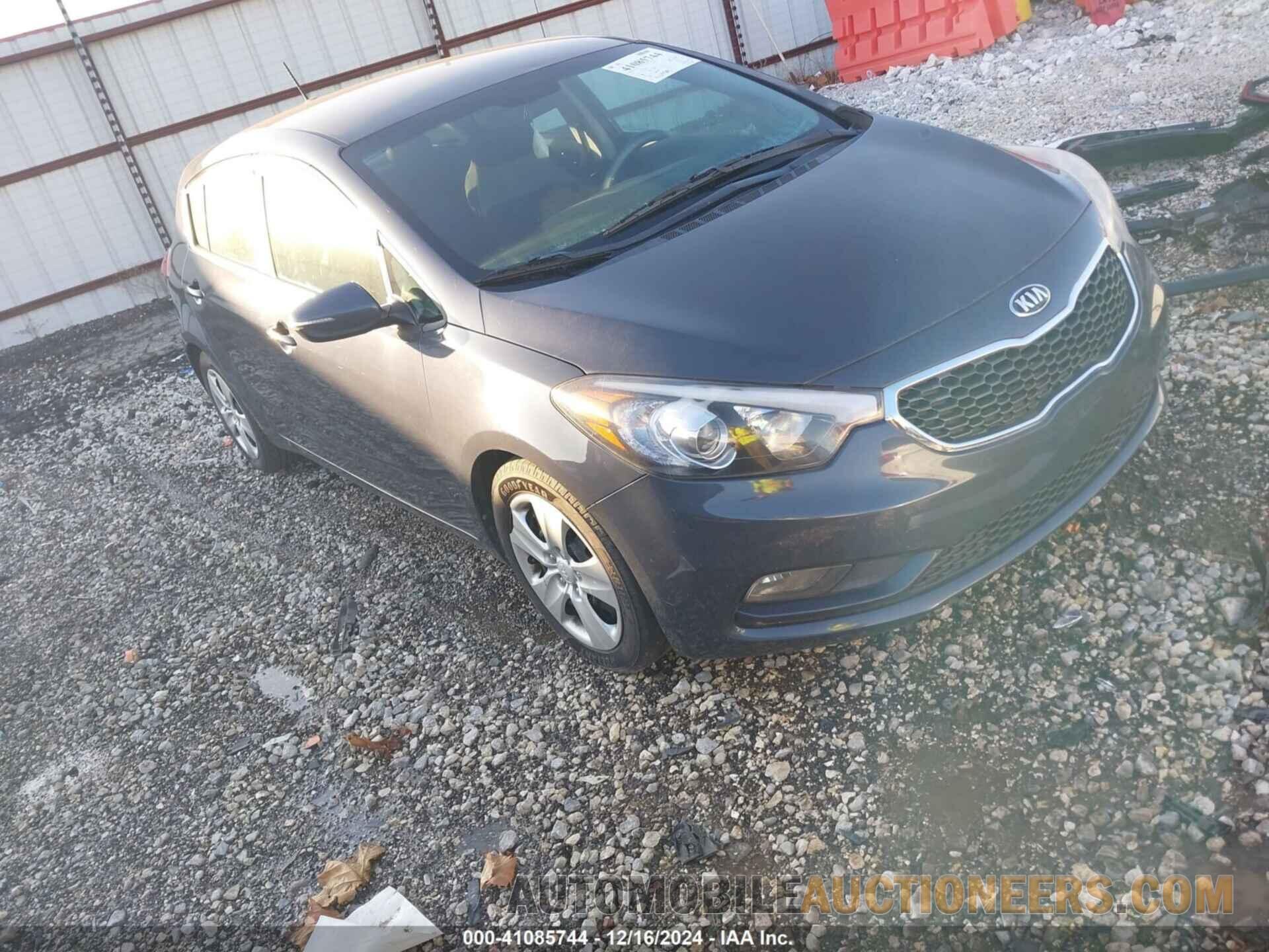 KNAFK5A83G5606988 KIA FORTE 2016