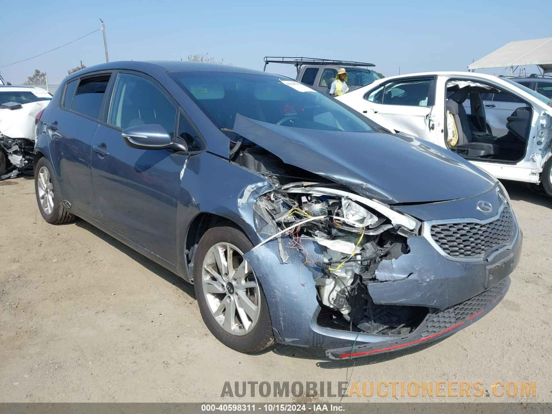 KNAFK5A83G5636511 KIA FORTE 2016