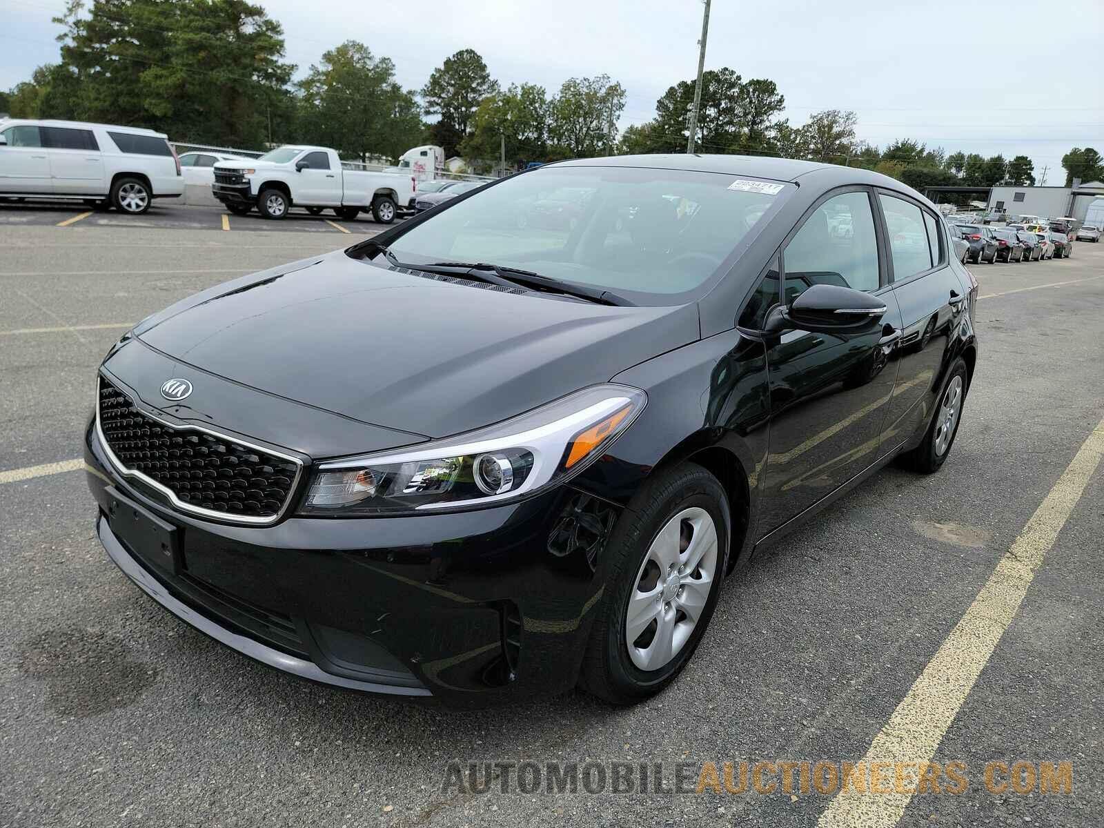 KNAFK5A85H5705393 Kia Forte5 2017