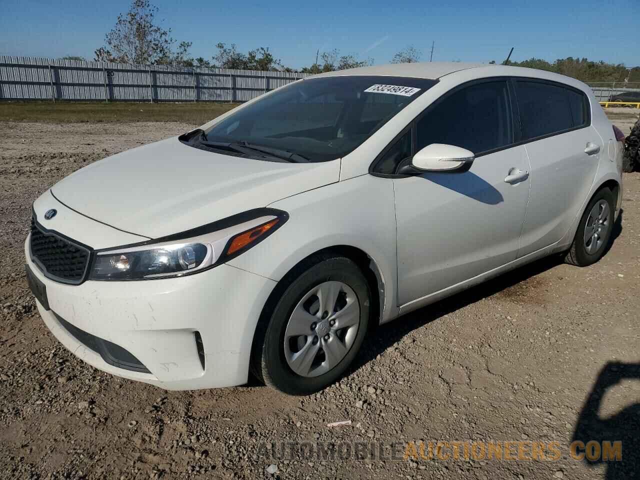 KNAFK5A86H5721702 KIA FORTE 2017