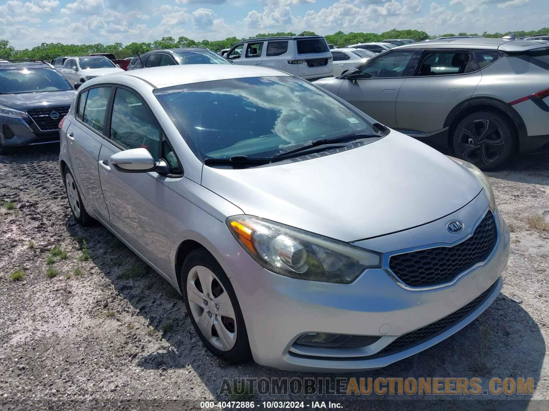 KNAFK5A8XG5637249 KIA FORTE 2016