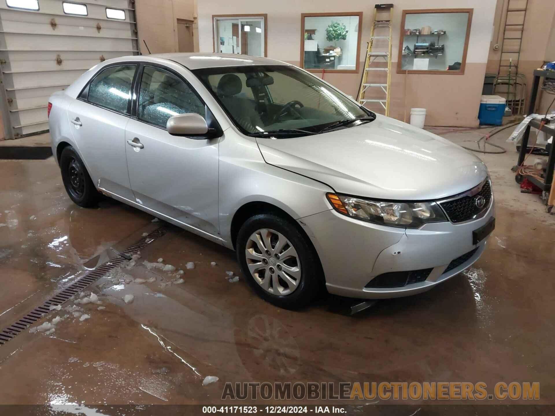 KNAFT4A28B5437935 KIA FORTE 2011