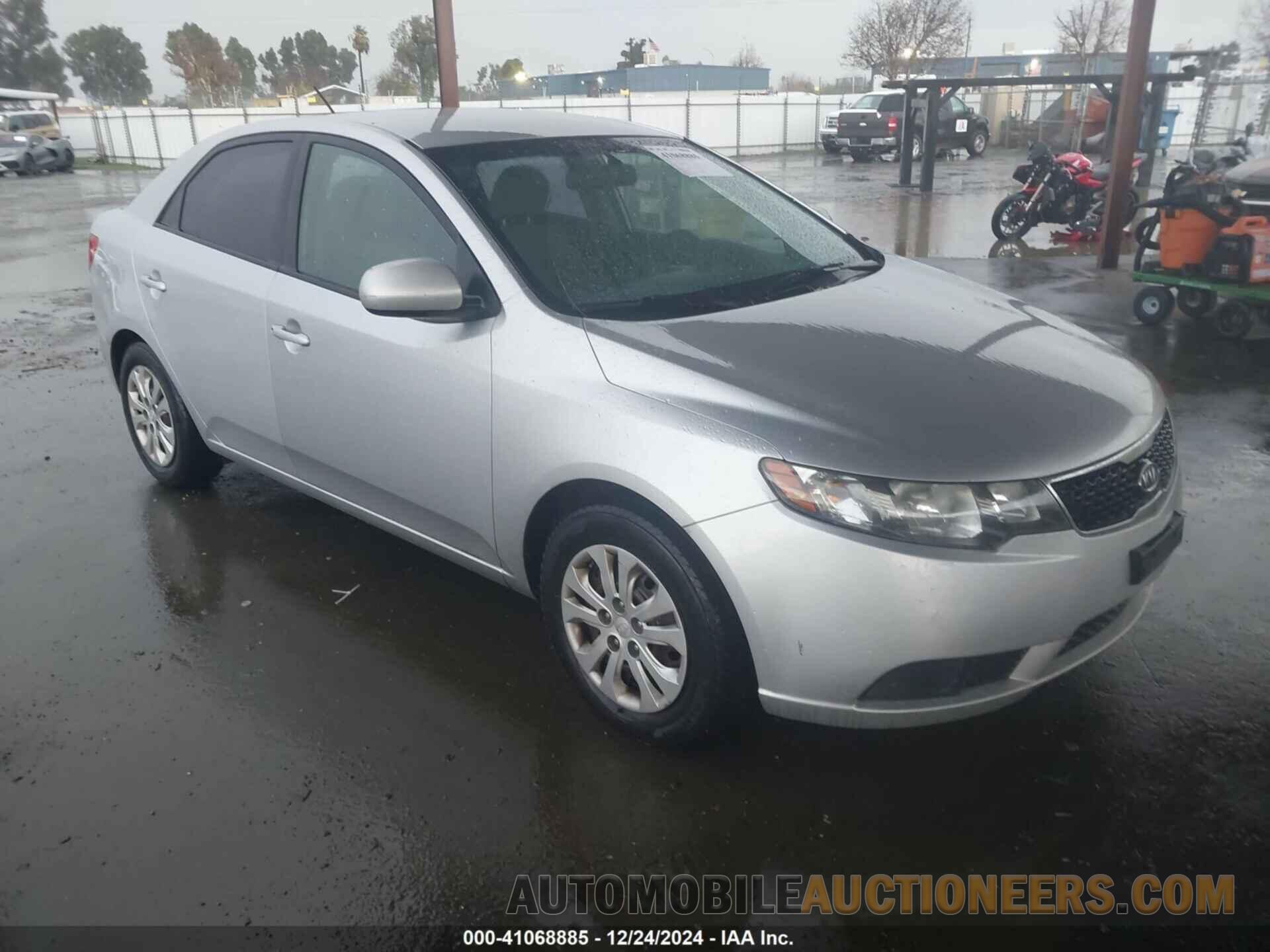 KNAFT4A29B5381505 KIA FORTE 2011