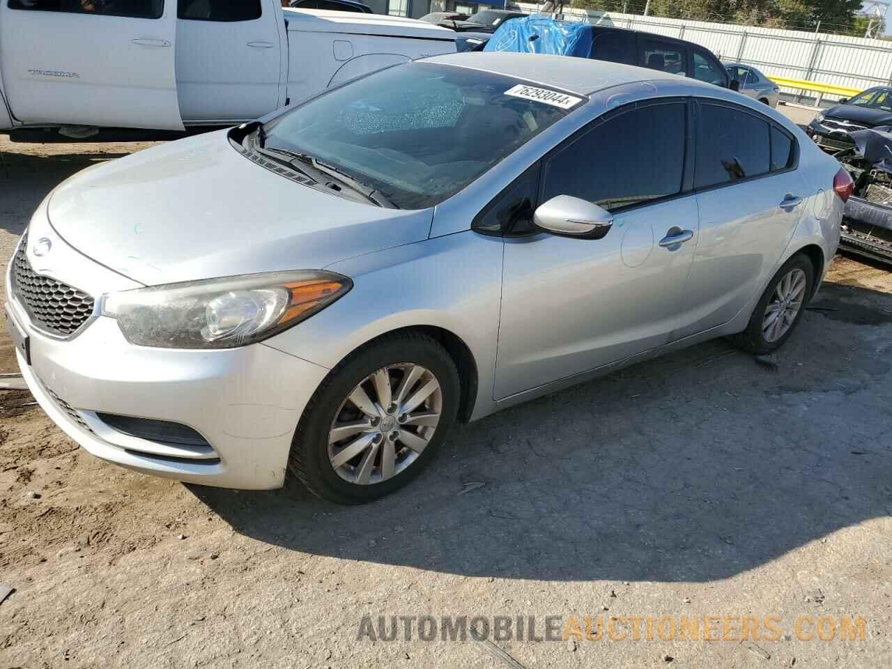 KNAFX4A61F5274493 KIA FORTE 2015