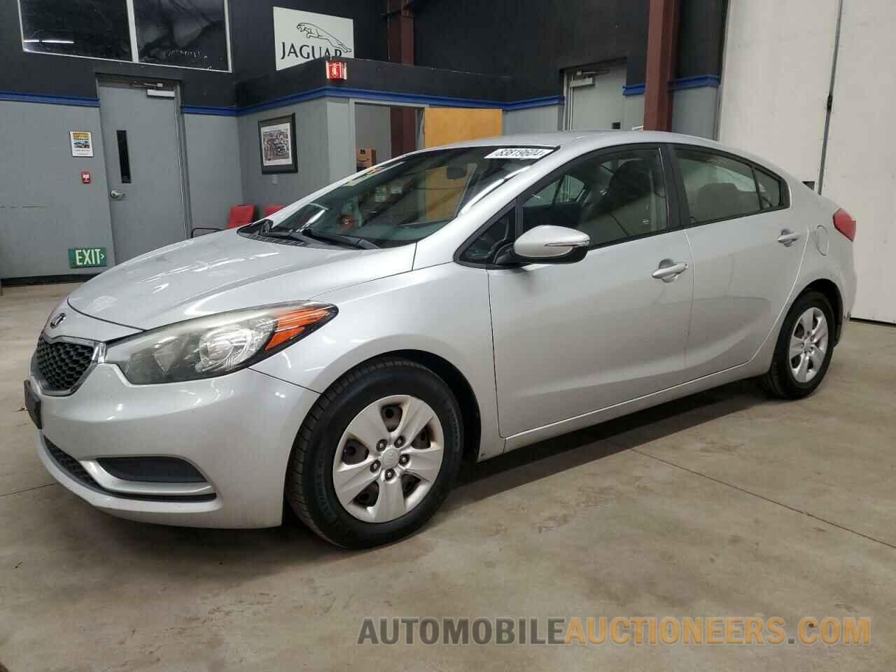 KNAFX4A62G5526592 KIA FORTE 2016