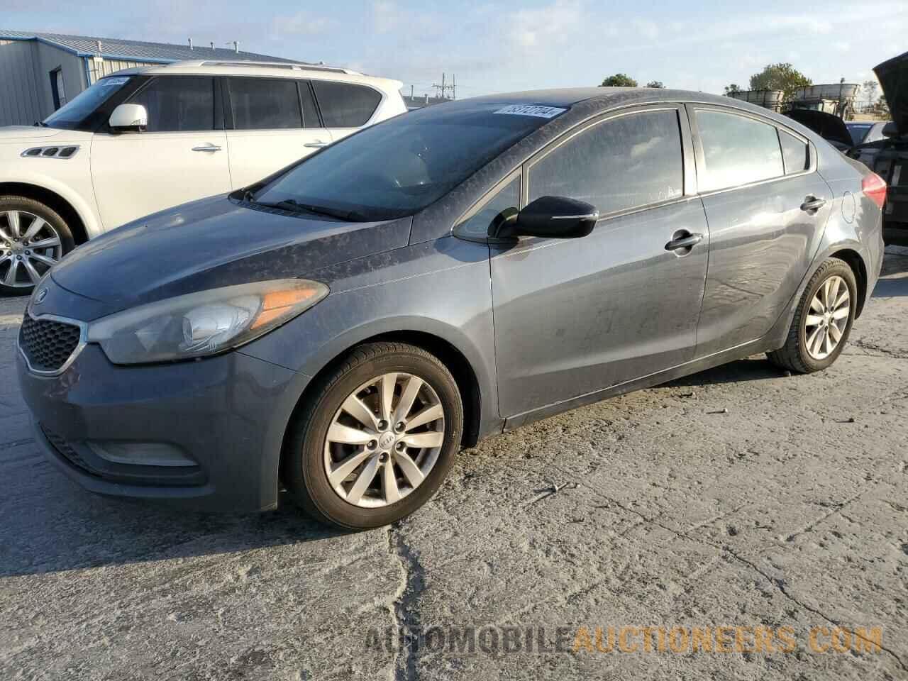 KNAFX4A63G5479475 KIA FORTE 2016