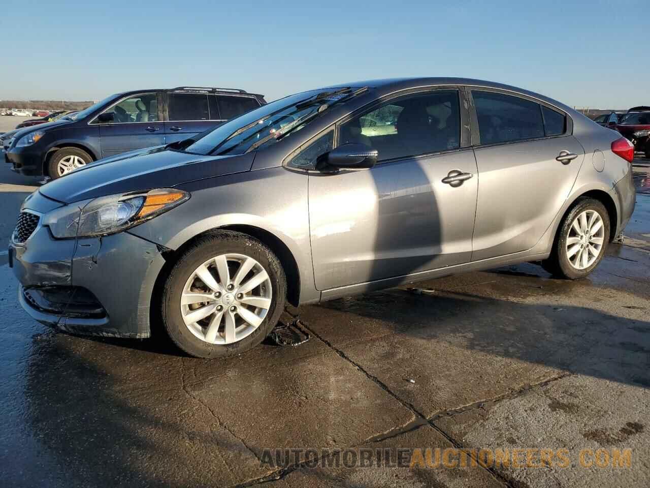 KNAFX4A64G5608338 KIA FORTE 2016