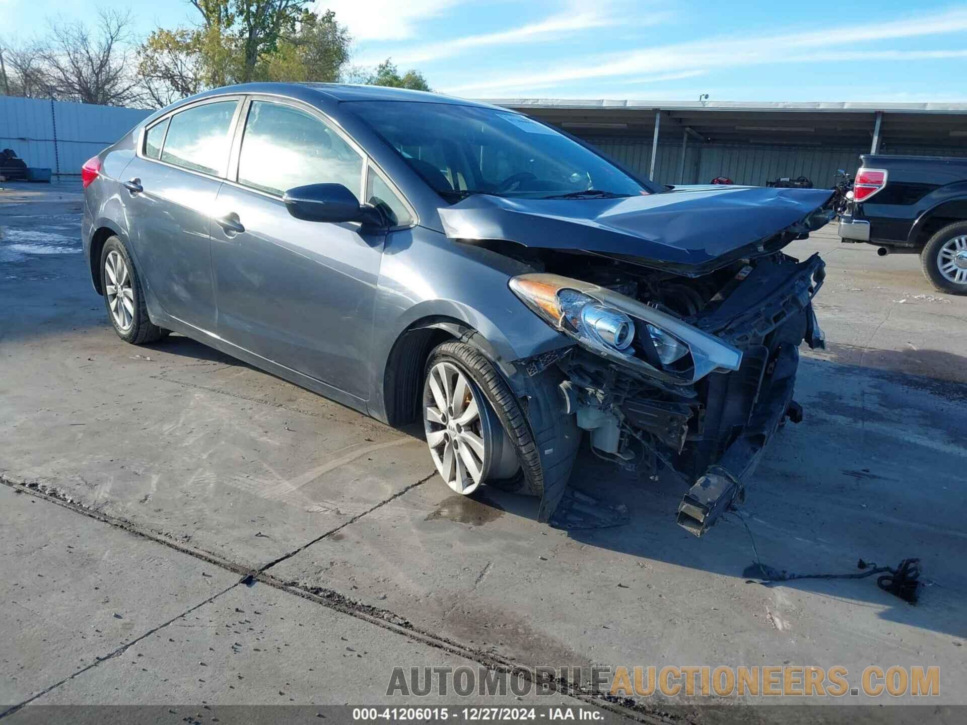 KNAFX4A65G5602161 KIA FORTE 2016