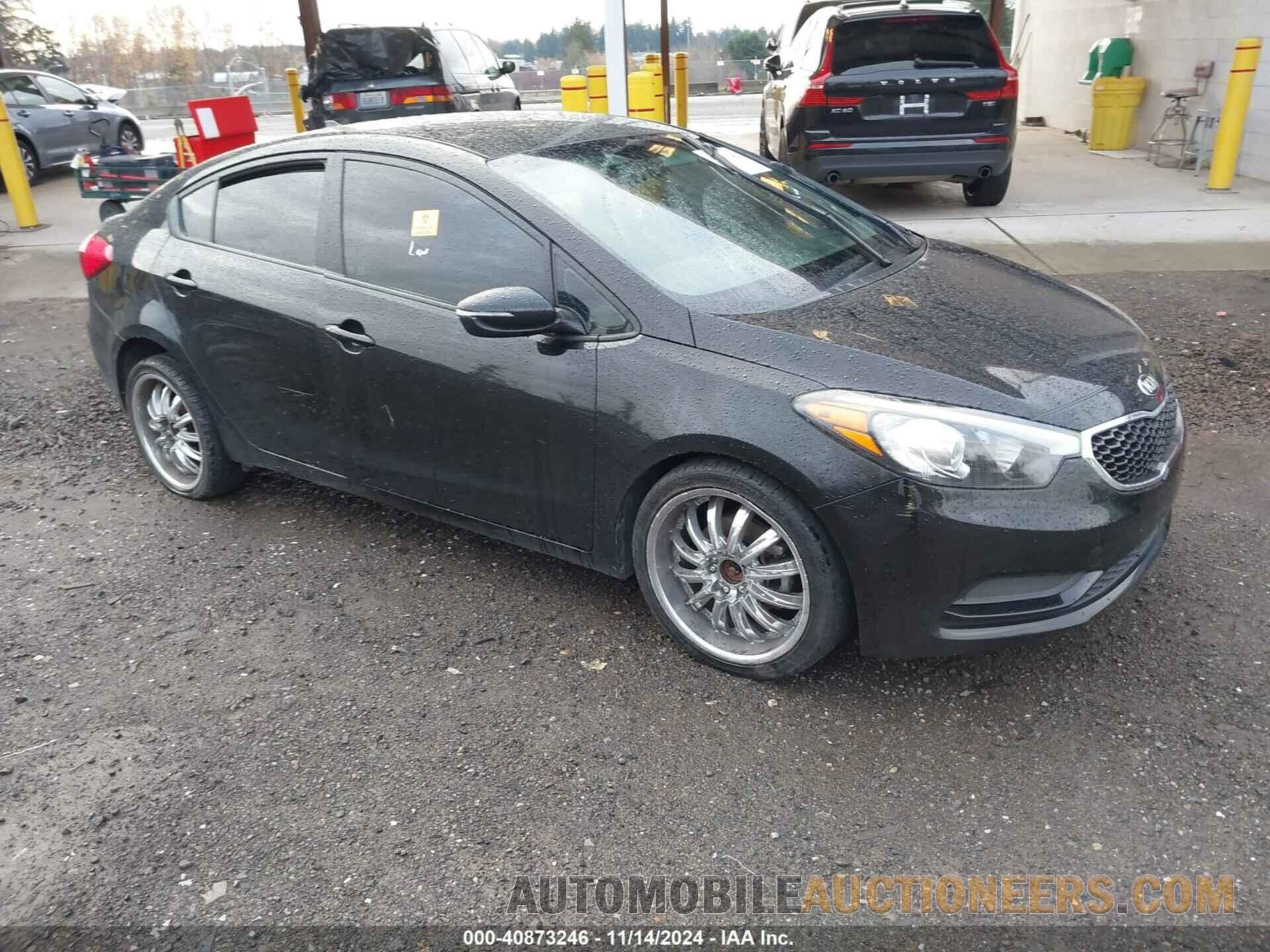 KNAFX4A66F5383516 KIA FORTE 2015