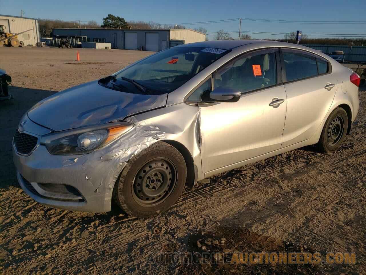 KNAFX4A67F5310445 KIA FORTE 2015