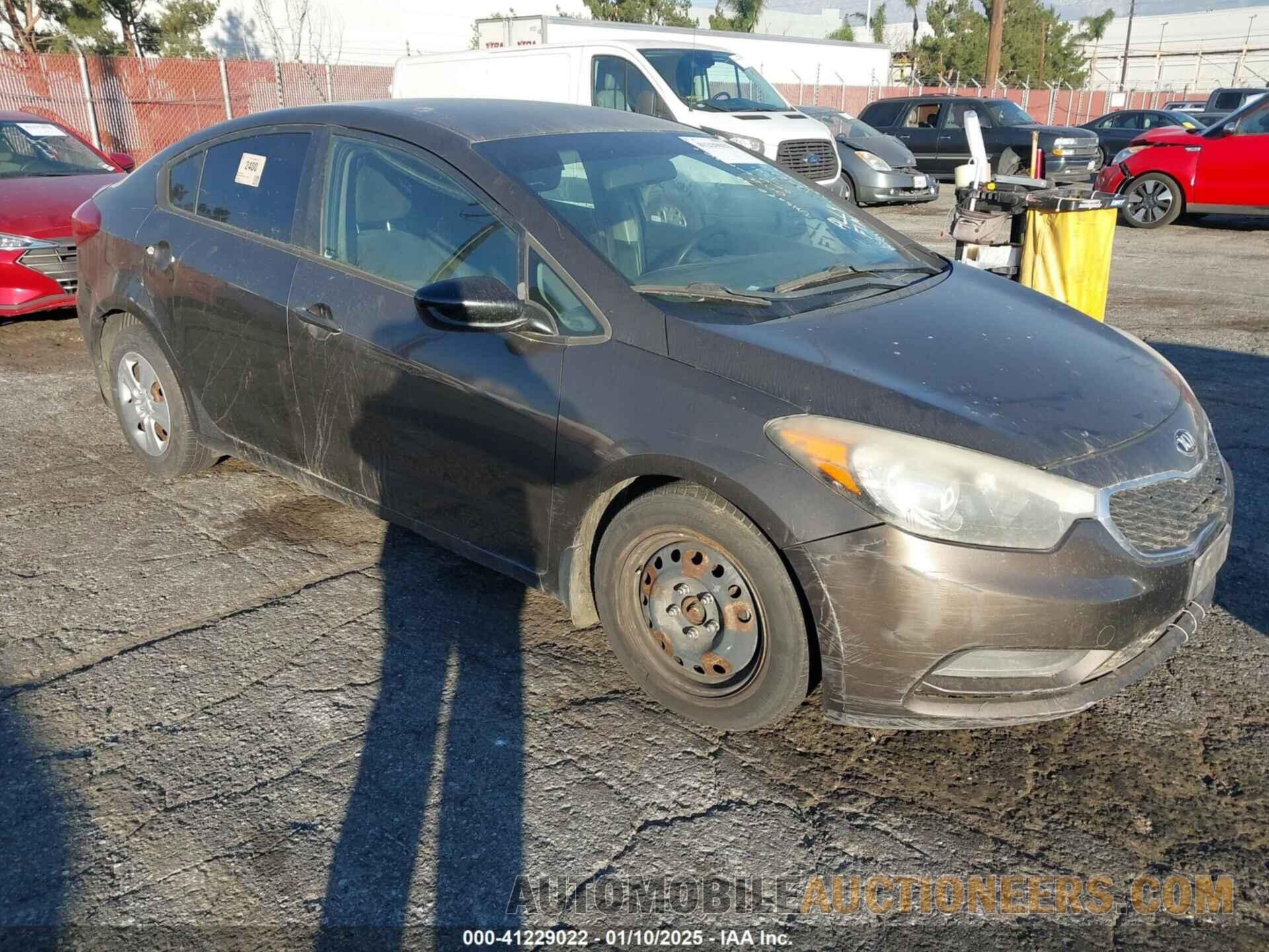 KNAFX4A67F5364764 KIA FORTE 2015