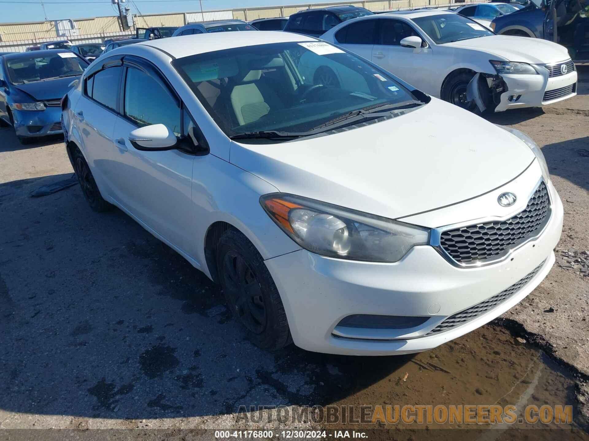 KNAFX4A67F5389034 KIA FORTE 2015