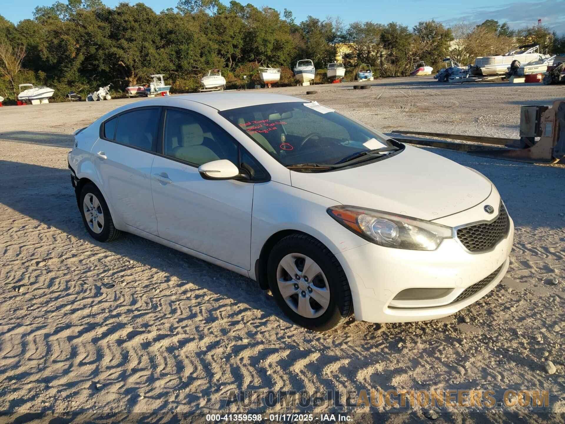 KNAFX4A67G5605742 KIA FORTE 2016