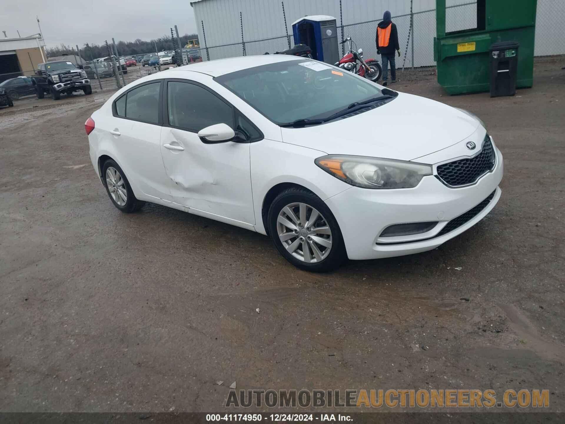 KNAFX4A6XF5274279 KIA FORTE 2015