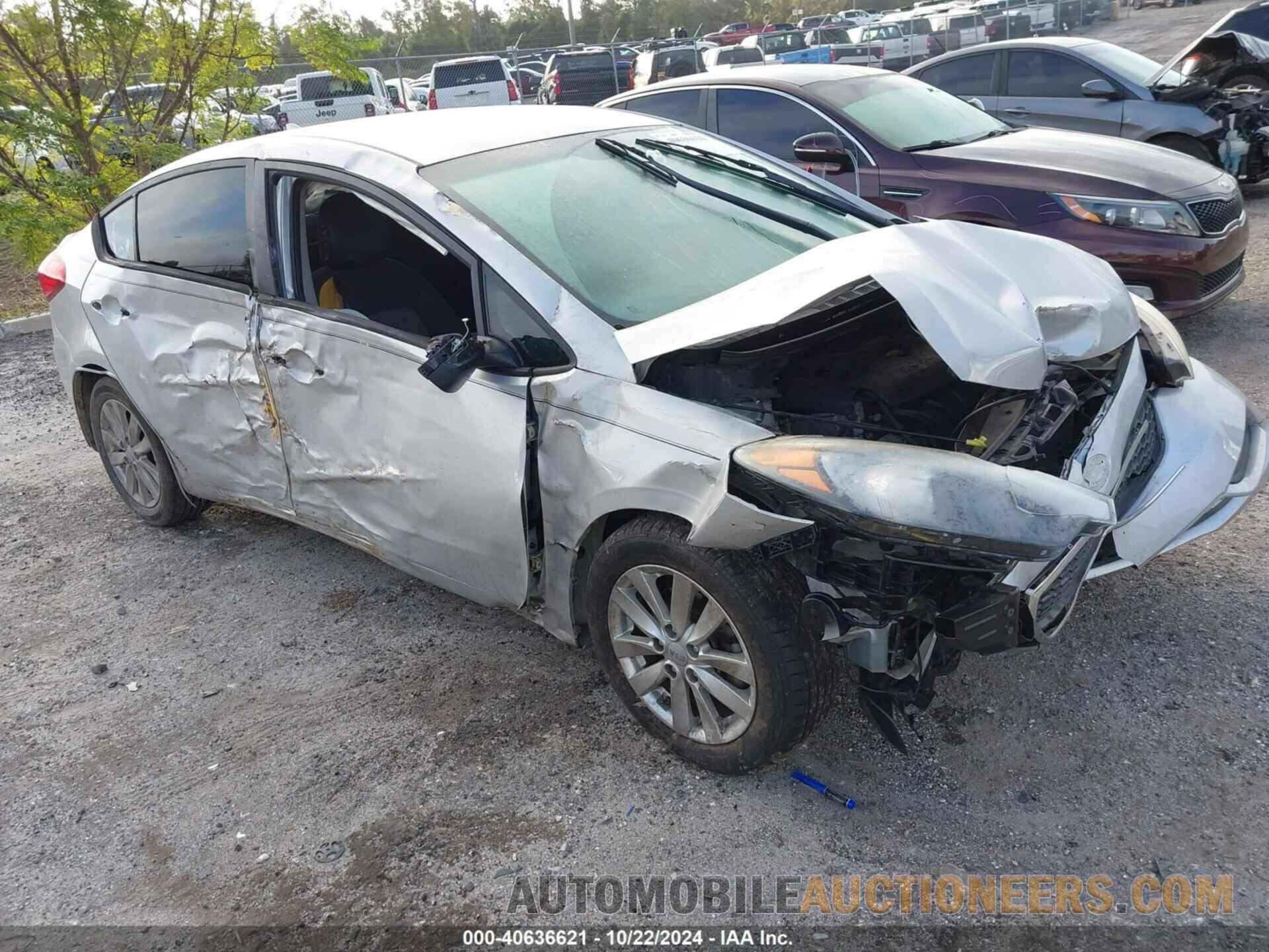 KNAFX4A6XG5592758 KIA FORTE 2016