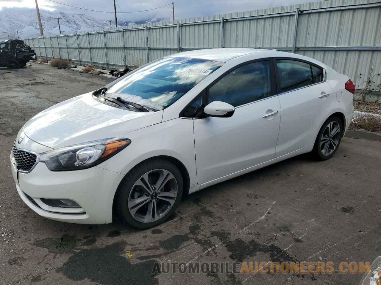 KNAFX4A81G5598224 KIA FORTE 2016