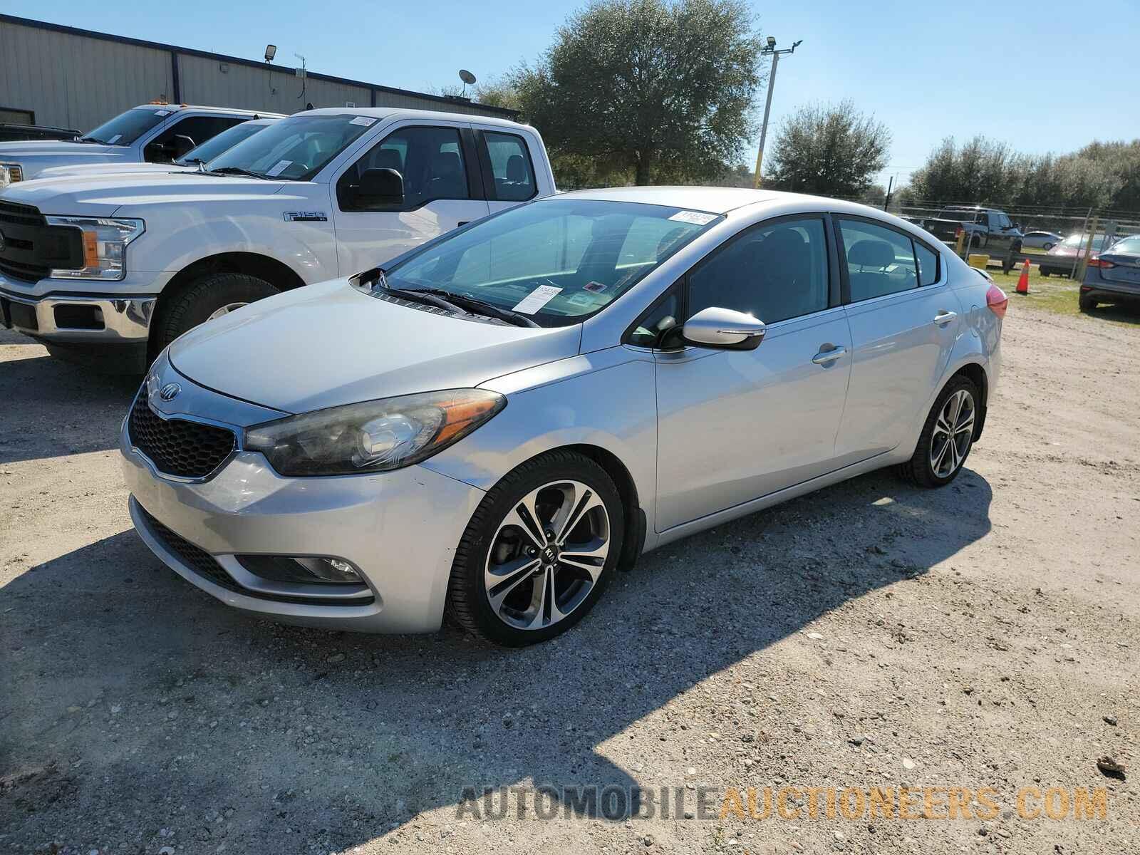 KNAFX4A85G5523462 Kia Forte EX 2016