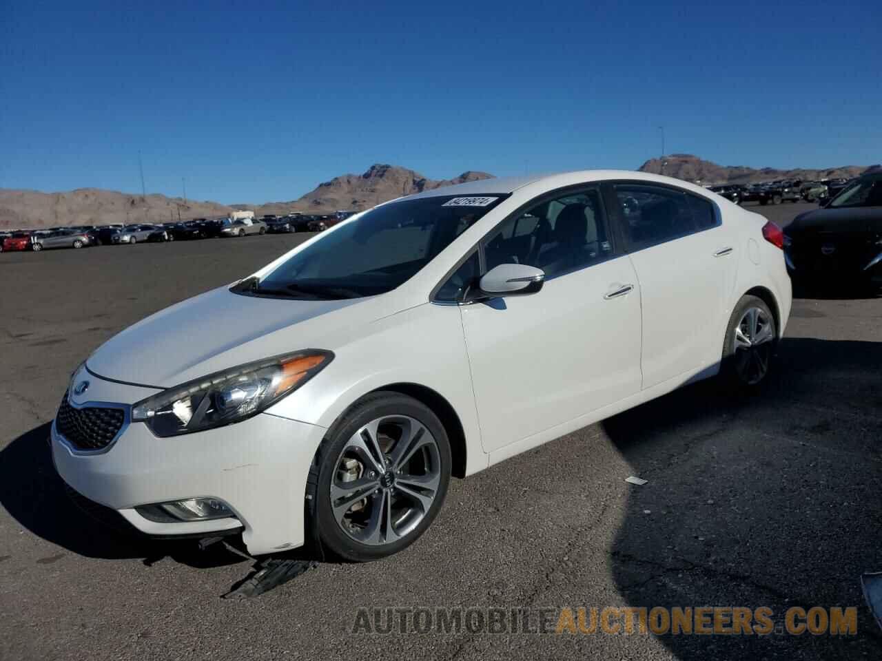 KNAFX4A85G5555232 KIA FORTE 2016