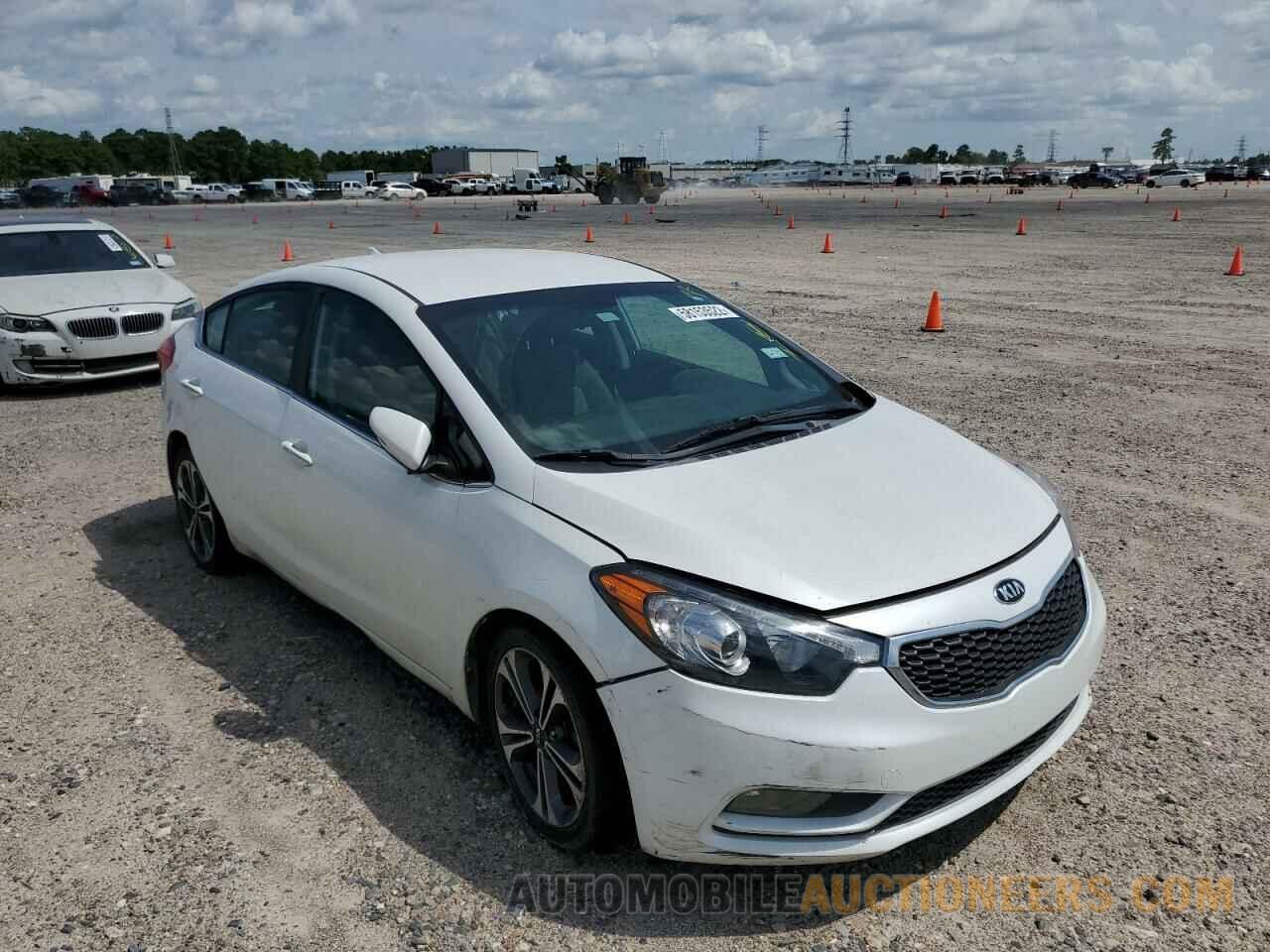 KNAFX4A89G5497643 KIA FORTE 2016