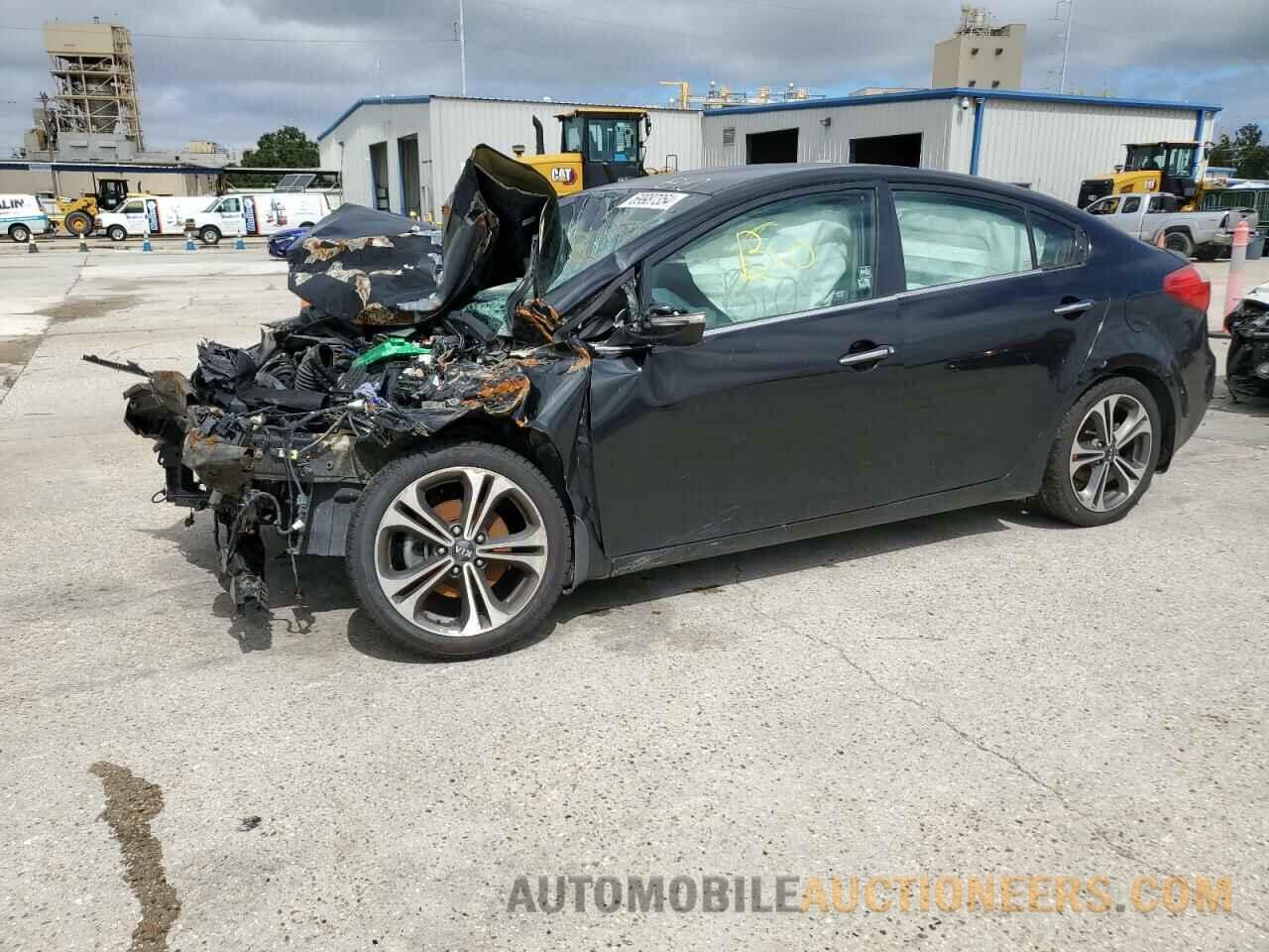 KNAFX4A8XF5270301 KIA FORTE 2015