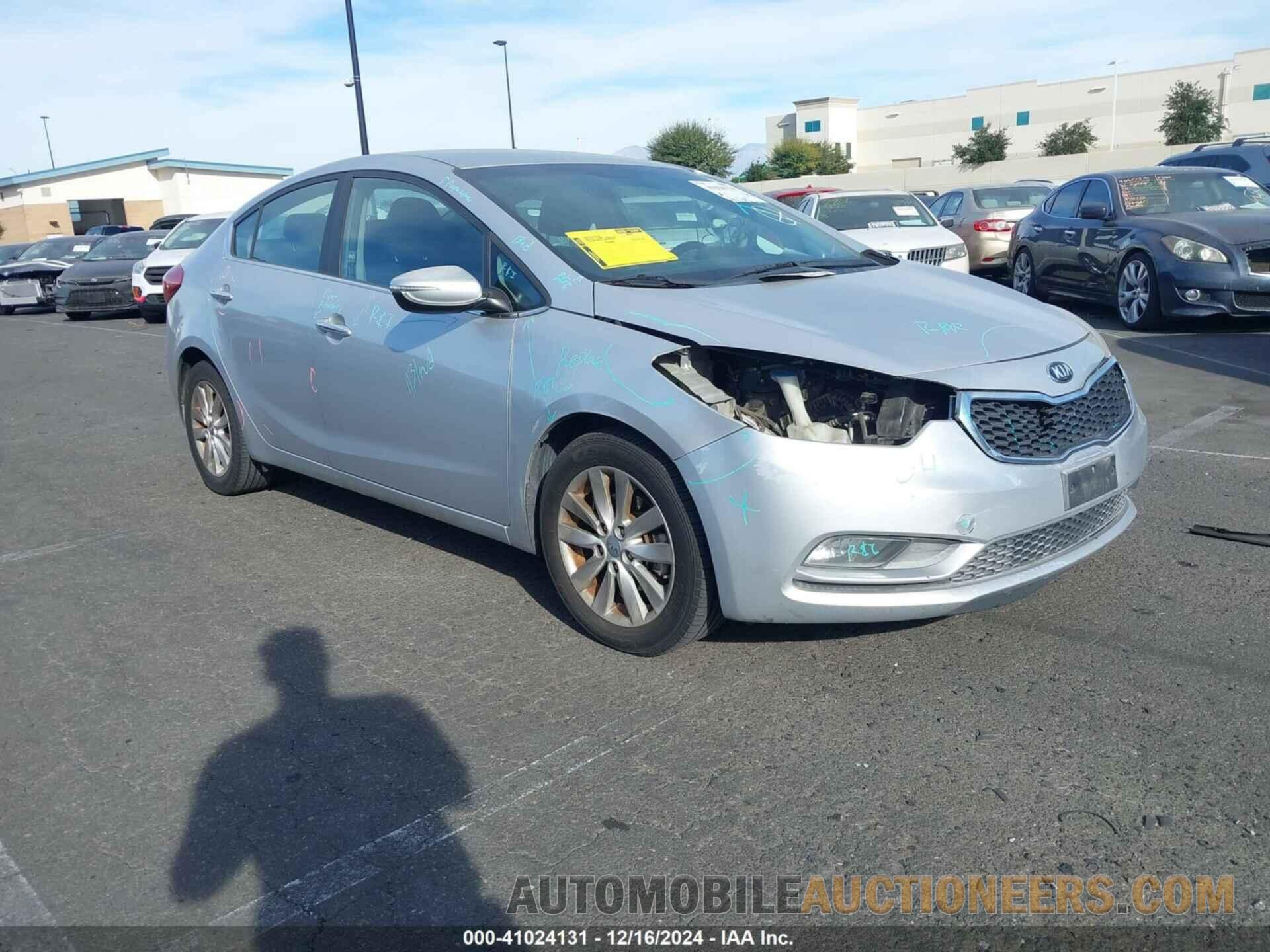 KNAFX4A8XF5343960 KIA FORTE 2015