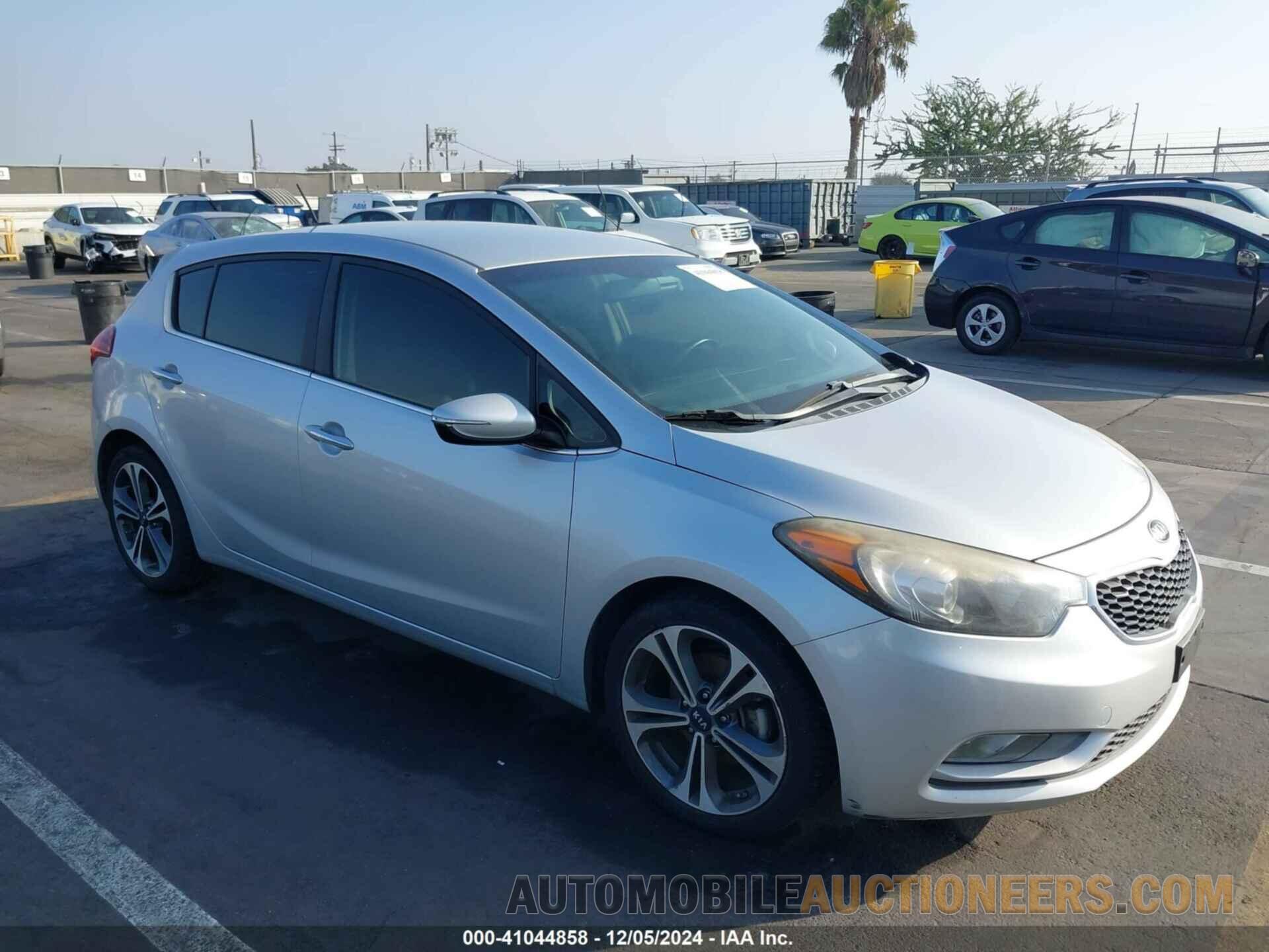 KNAFX5A86G5522780 KIA FORTE 2016