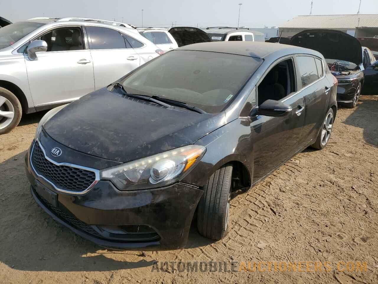 KNAFX5A8XG5633056 KIA FORTE 2016