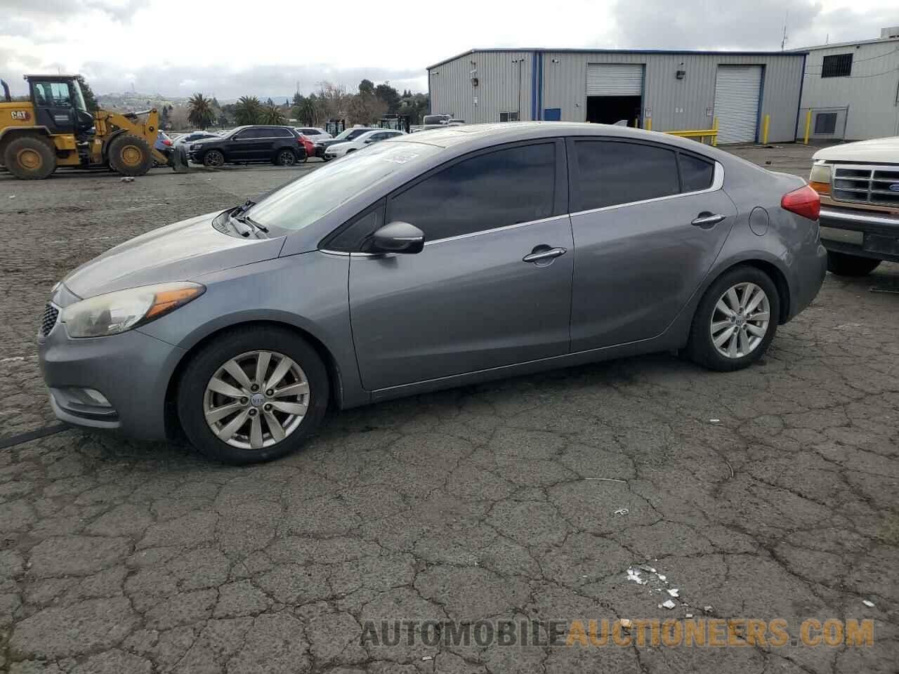 KNAFZ4A85F5388136 KIA FORTE 2015