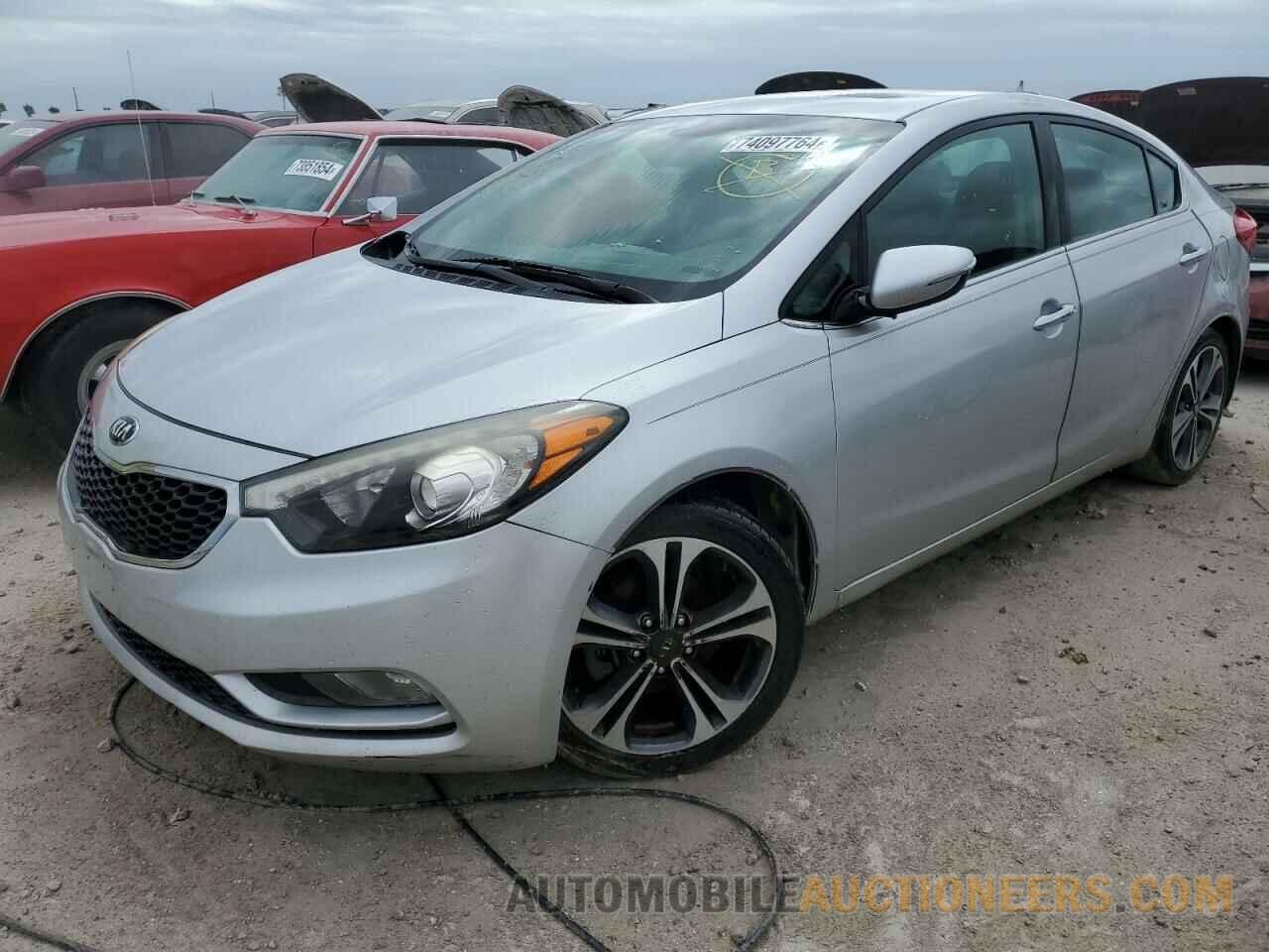 KNAFZ4A8XG5550358 KIA FORTE 2016