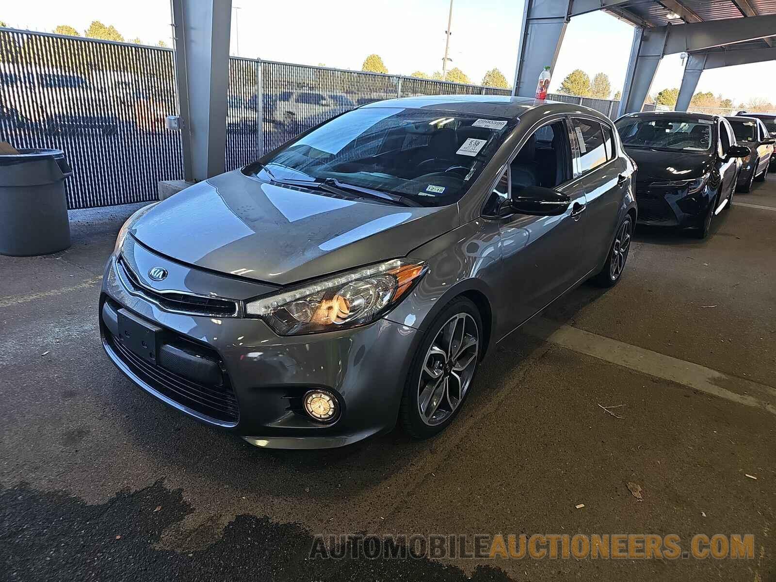 KNAFZ5A3XG5636828 Kia Forte5 2016