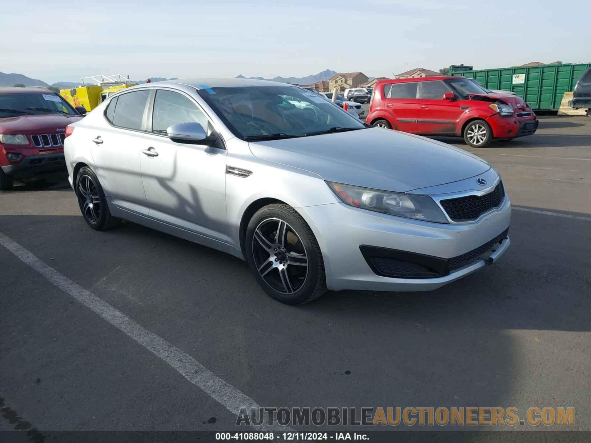 KNAGM4A70B5096088 KIA OPTIMA 2011