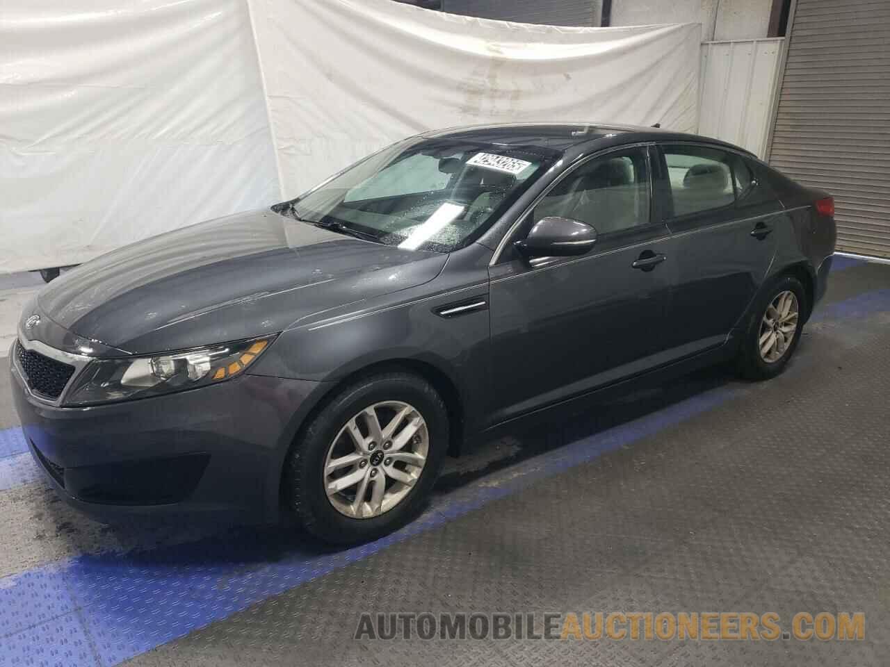 KNAGM4A71B5065318 KIA OPTIMA 2011