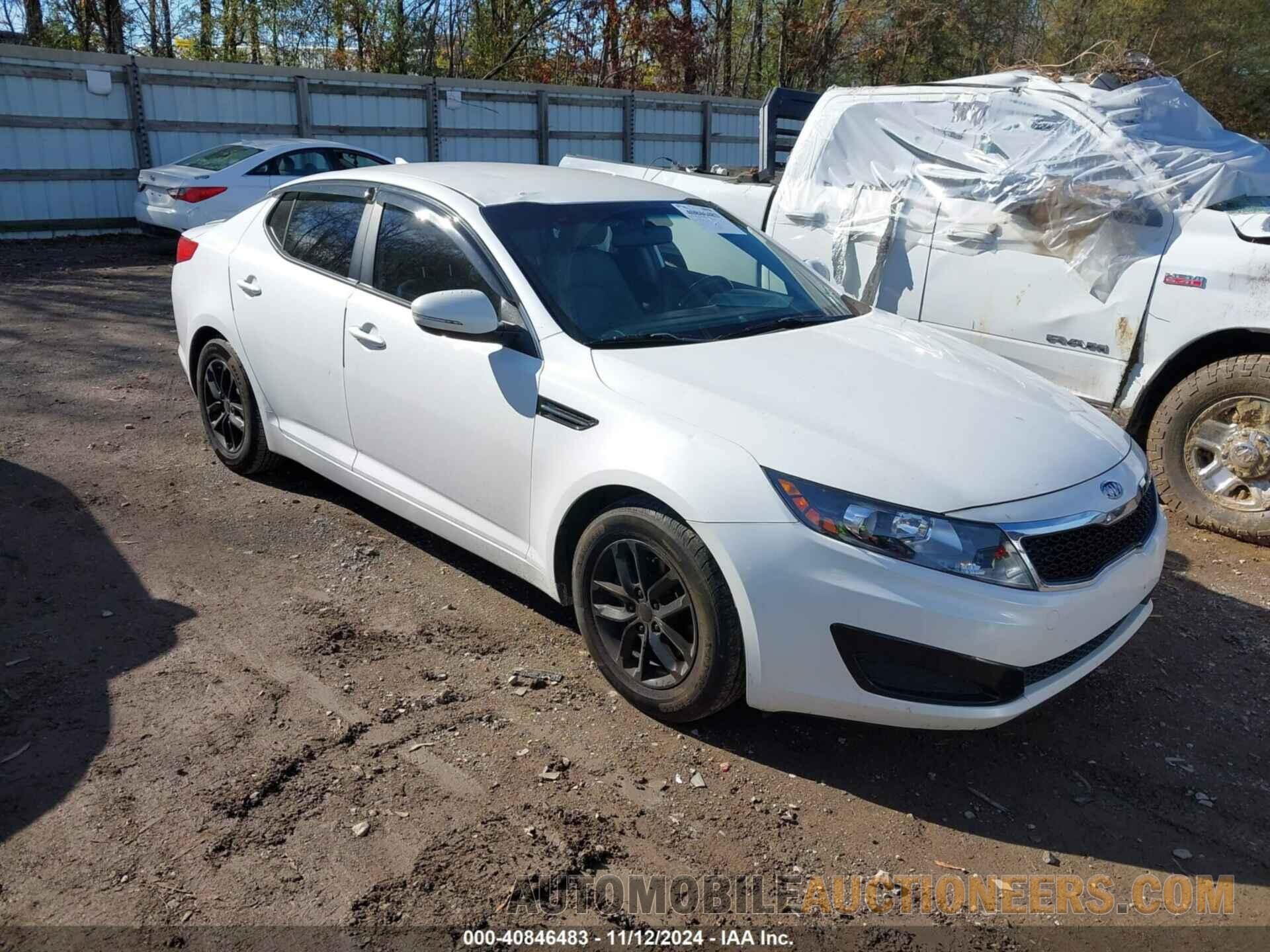 KNAGM4A75B5078055 KIA OPTIMA 2011