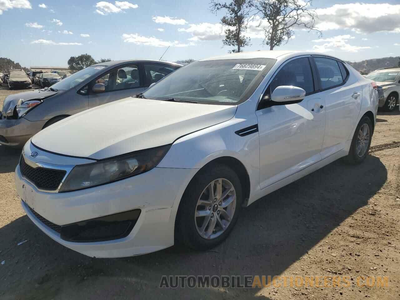 KNAGM4A79B5124082 KIA OPTIMA 2011