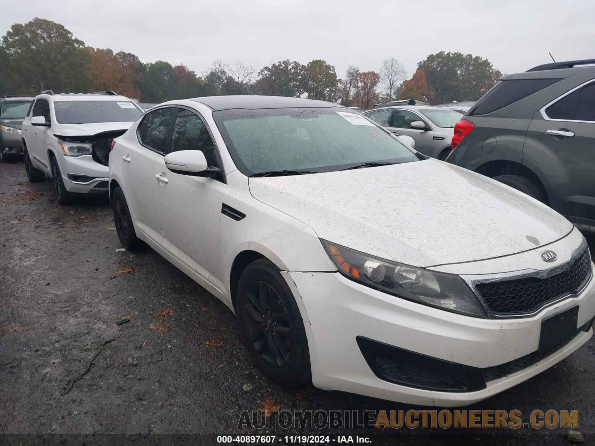 KNAGM4A79B5142551 KIA OPTIMA 2011