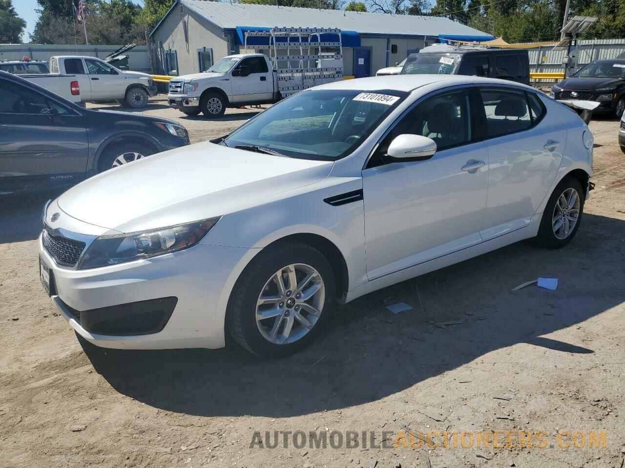 KNAGM4A79B5159933 KIA OPTIMA 2011