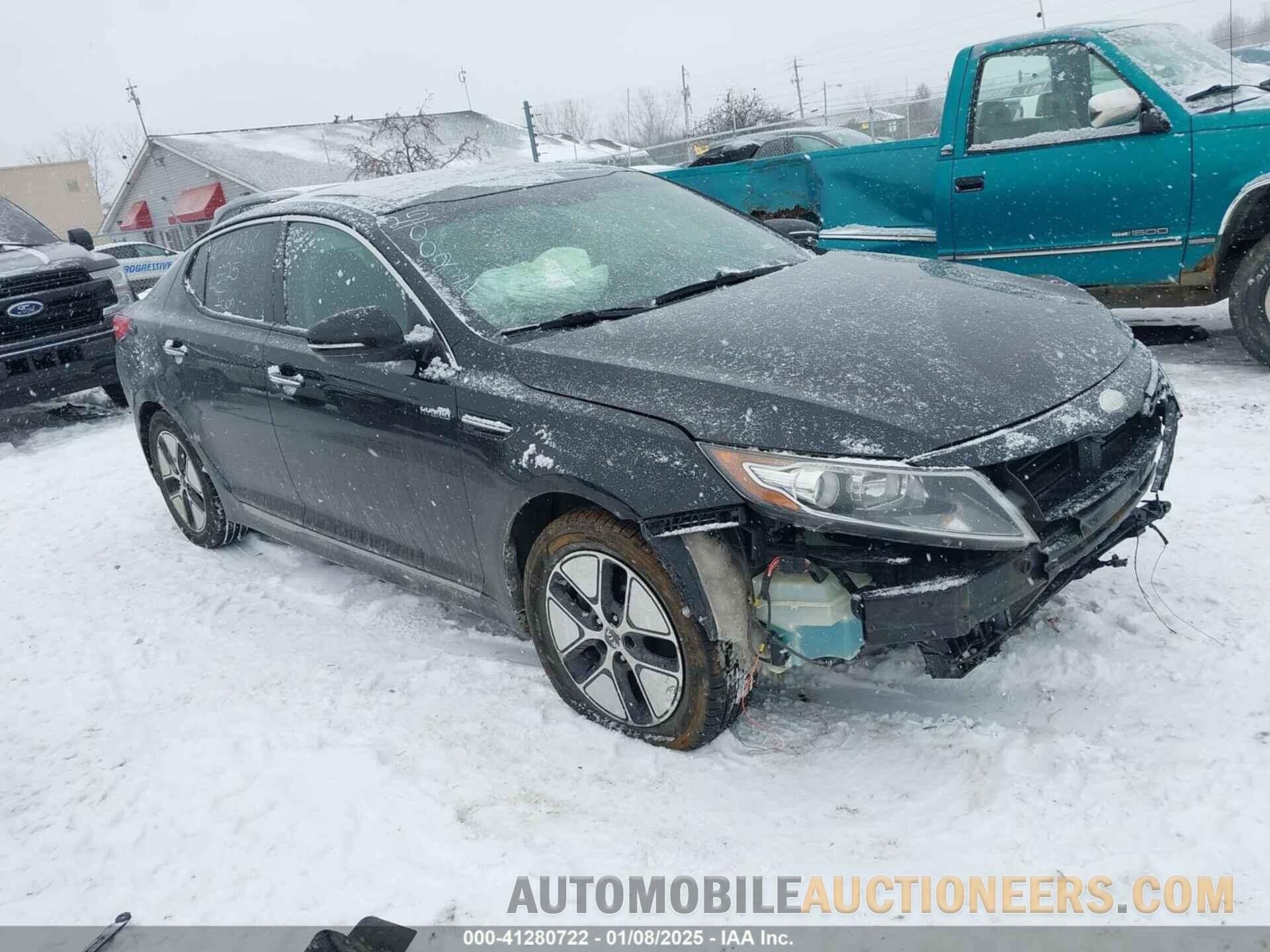 KNAGM4AD8D5043261 KIA OPTIMA HYBRID 2013