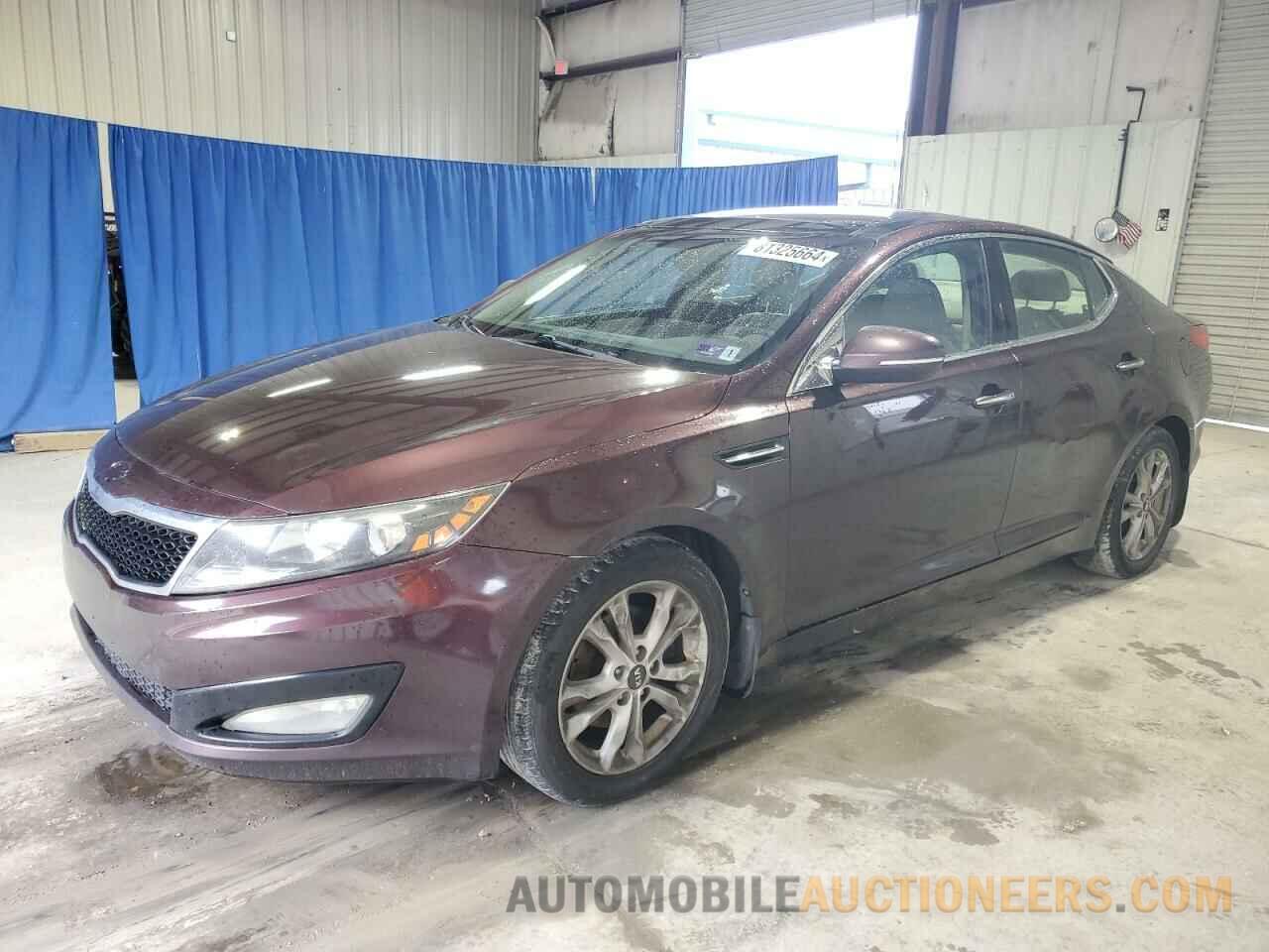 KNAGN4A70B5116238 KIA OPTIMA 2011