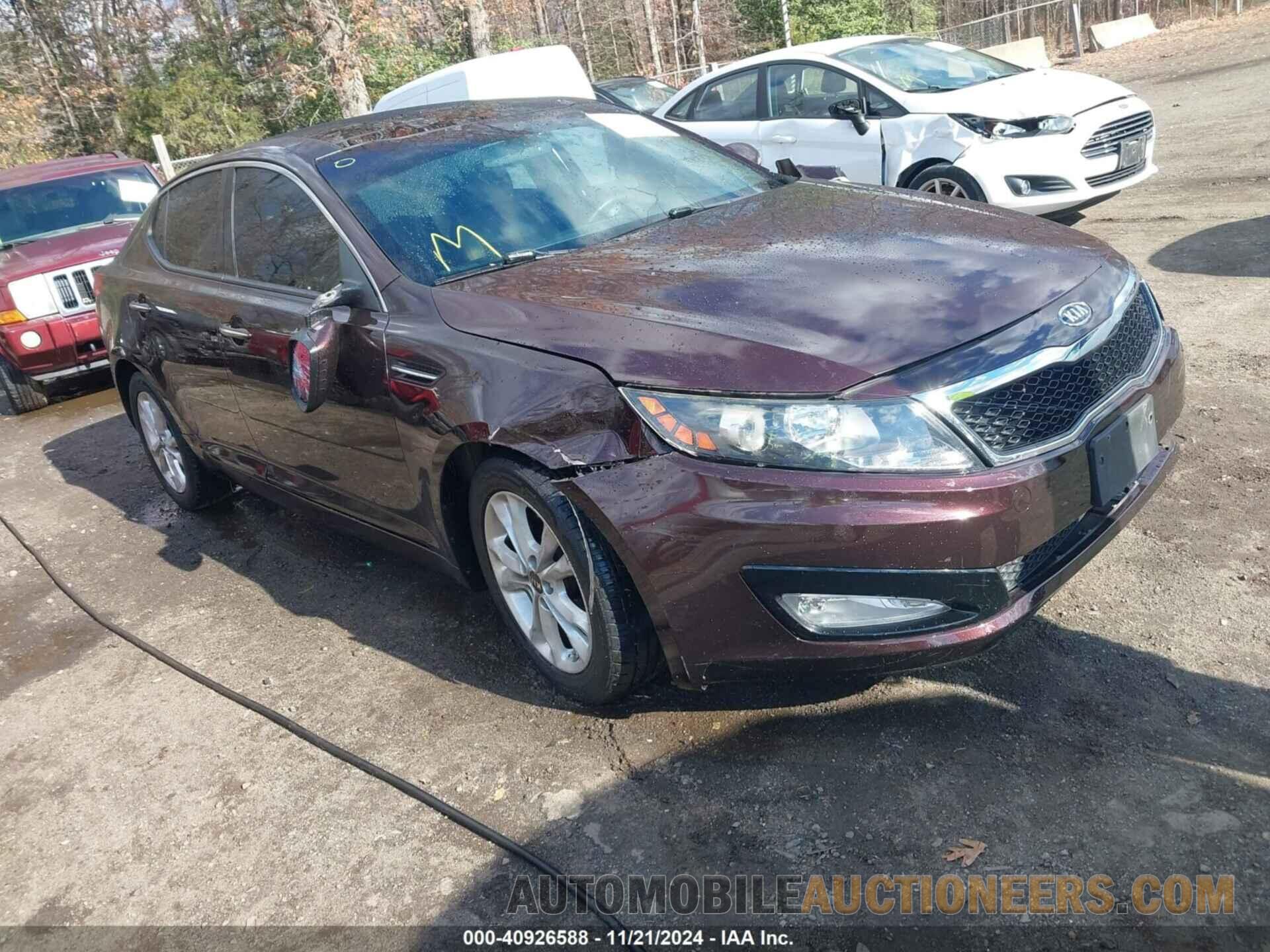 KNAGN4A71B5174729 KIA OPTIMA 2011